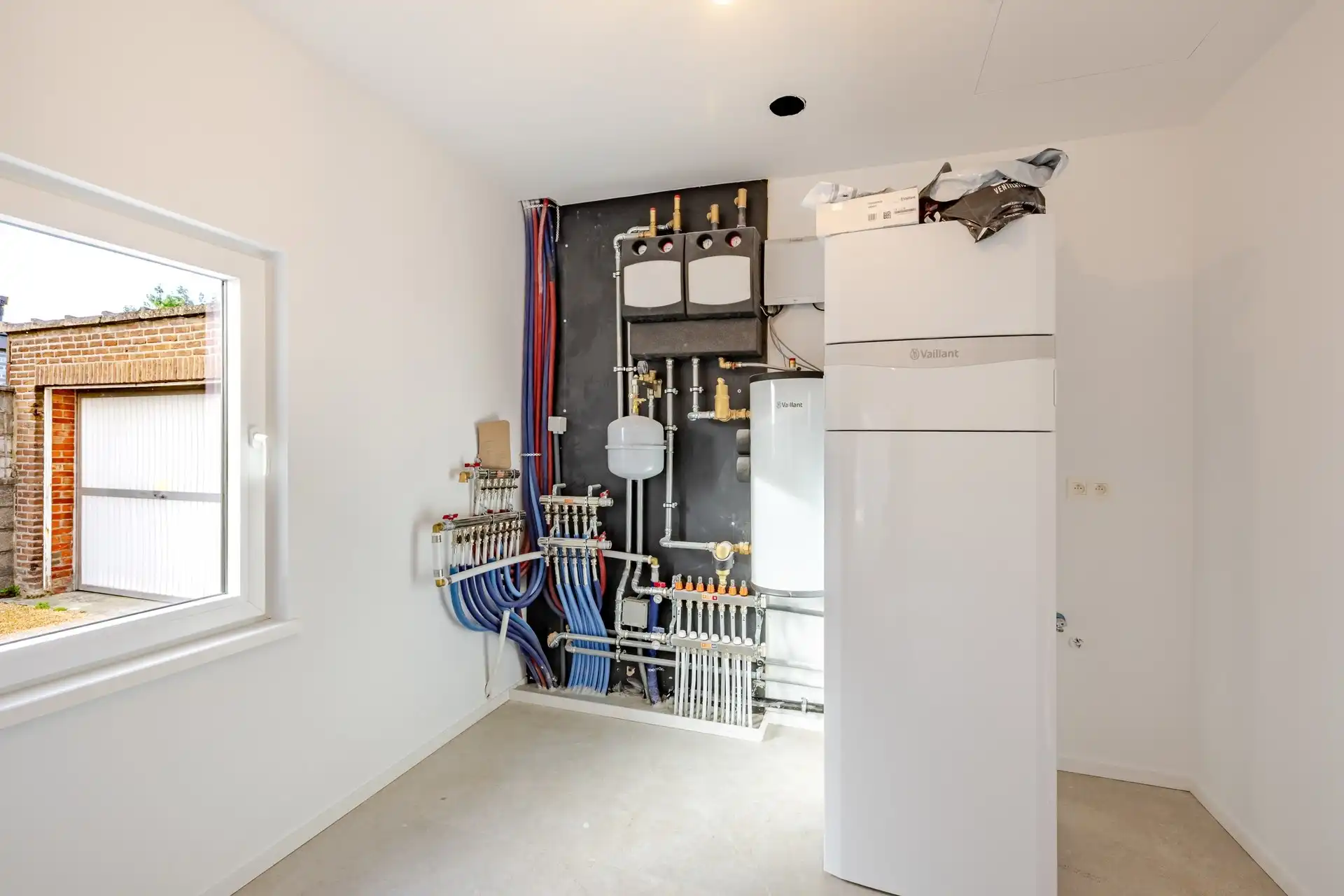 Gerenoveerde halfopen bebouwing met 3 slaapkamers, grote tuin en garage te Wichelen foto 15