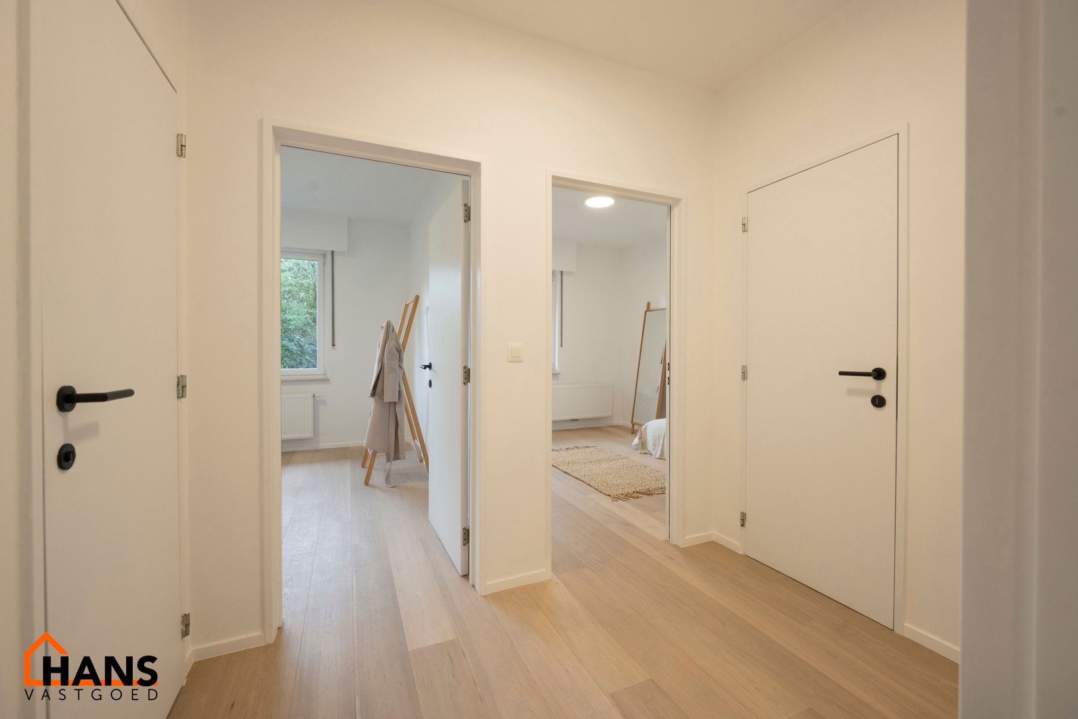 Gerenoveerd gelijkvloers appartement. foto 6