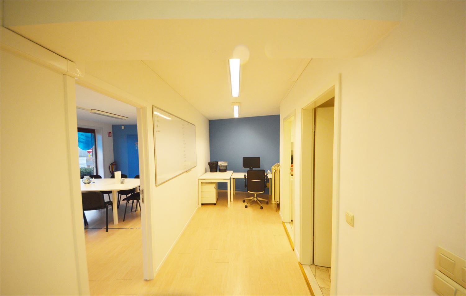 ZICHTLOCATIE MET VOORGELEGEN PRIVE PARKING foto 12