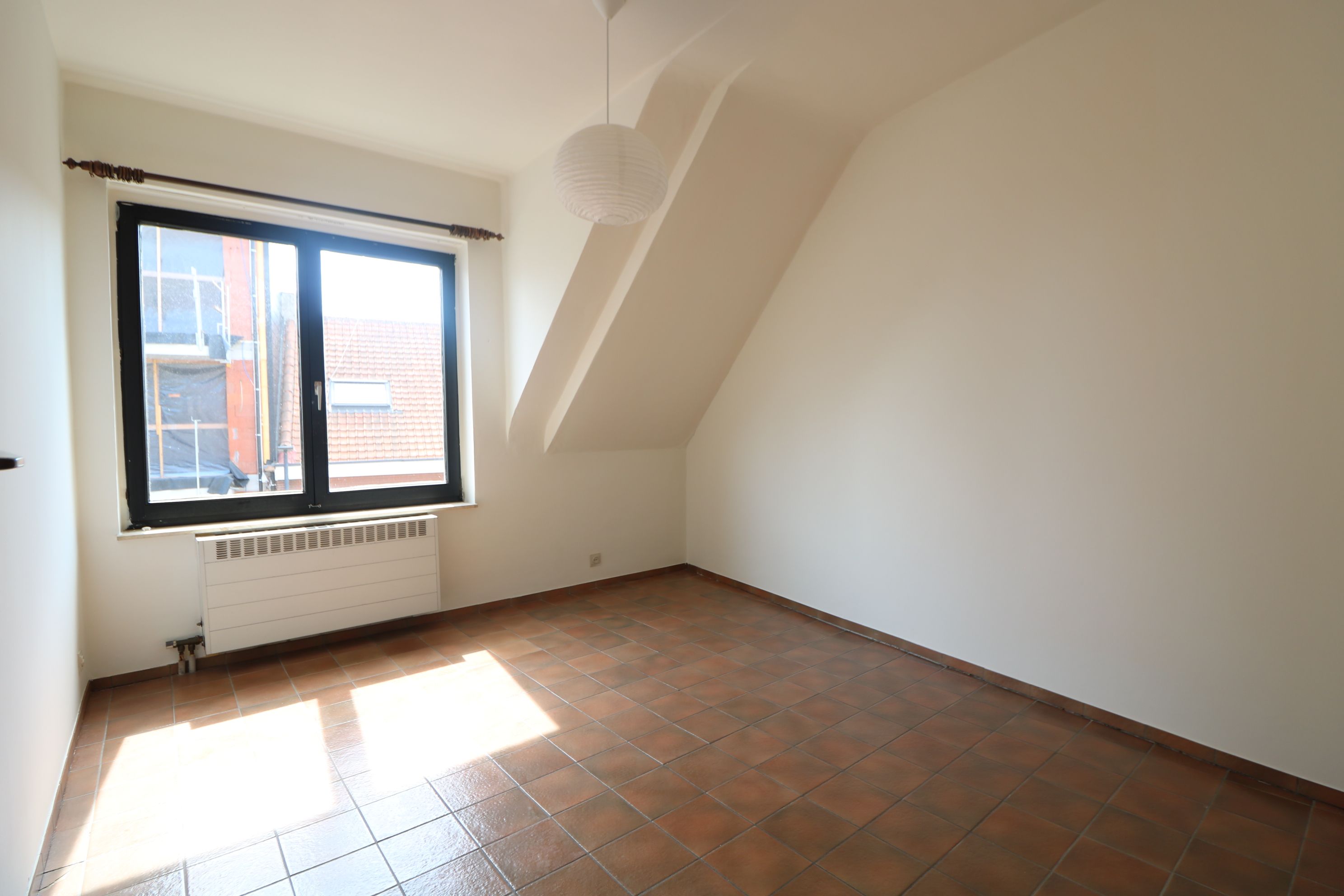 Lichtrijk 3-slaapkamerappartement met garage vlakbij het centrum van Blankenberge. foto 8