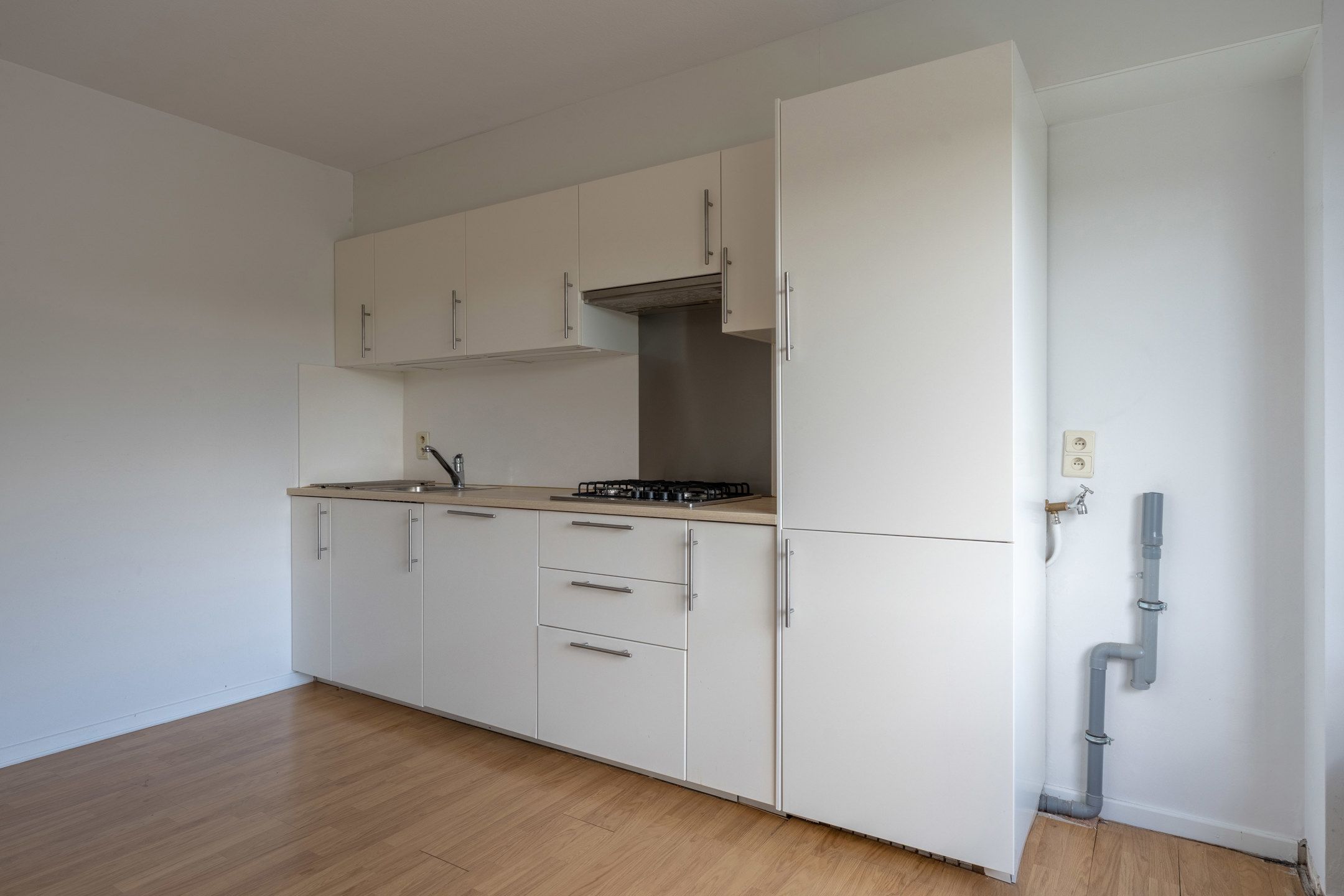 Woning bestaande uit twee appartementen op 985m² perceel. foto 27