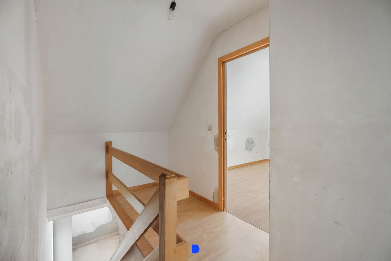 Halfopen woning met tuin in Oekene! foto 12