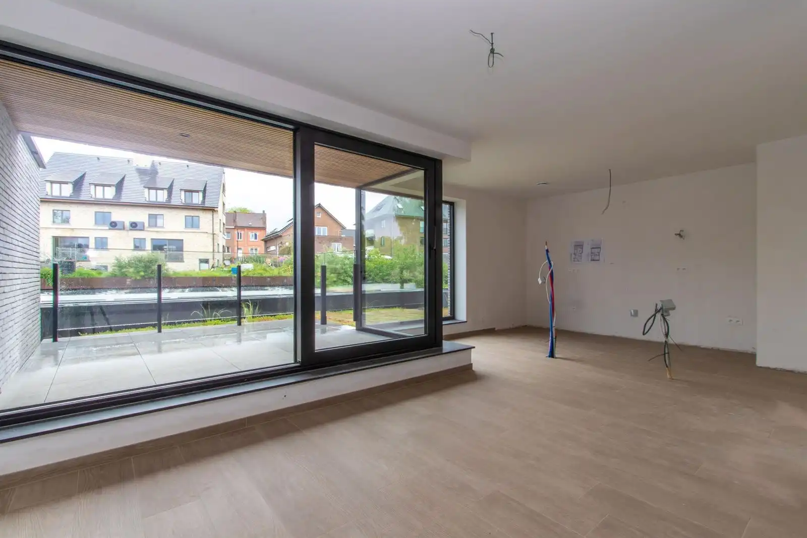 BEZOEKMOMENT  NU ZATERDAG  23/5 tsn 9u en 11 -- 3-slaapkamer appartement van 150m² met terras van 10 m² foto 9