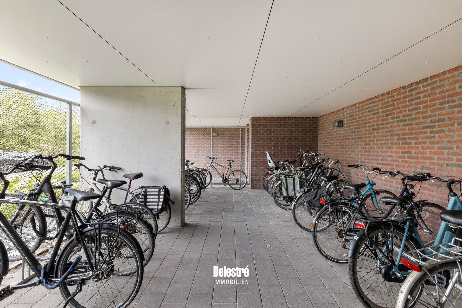 INSTAPKLAAR APP. 3 SLPK. 2 BADKAMERS MET TUIN EN TERRAS  foto 26