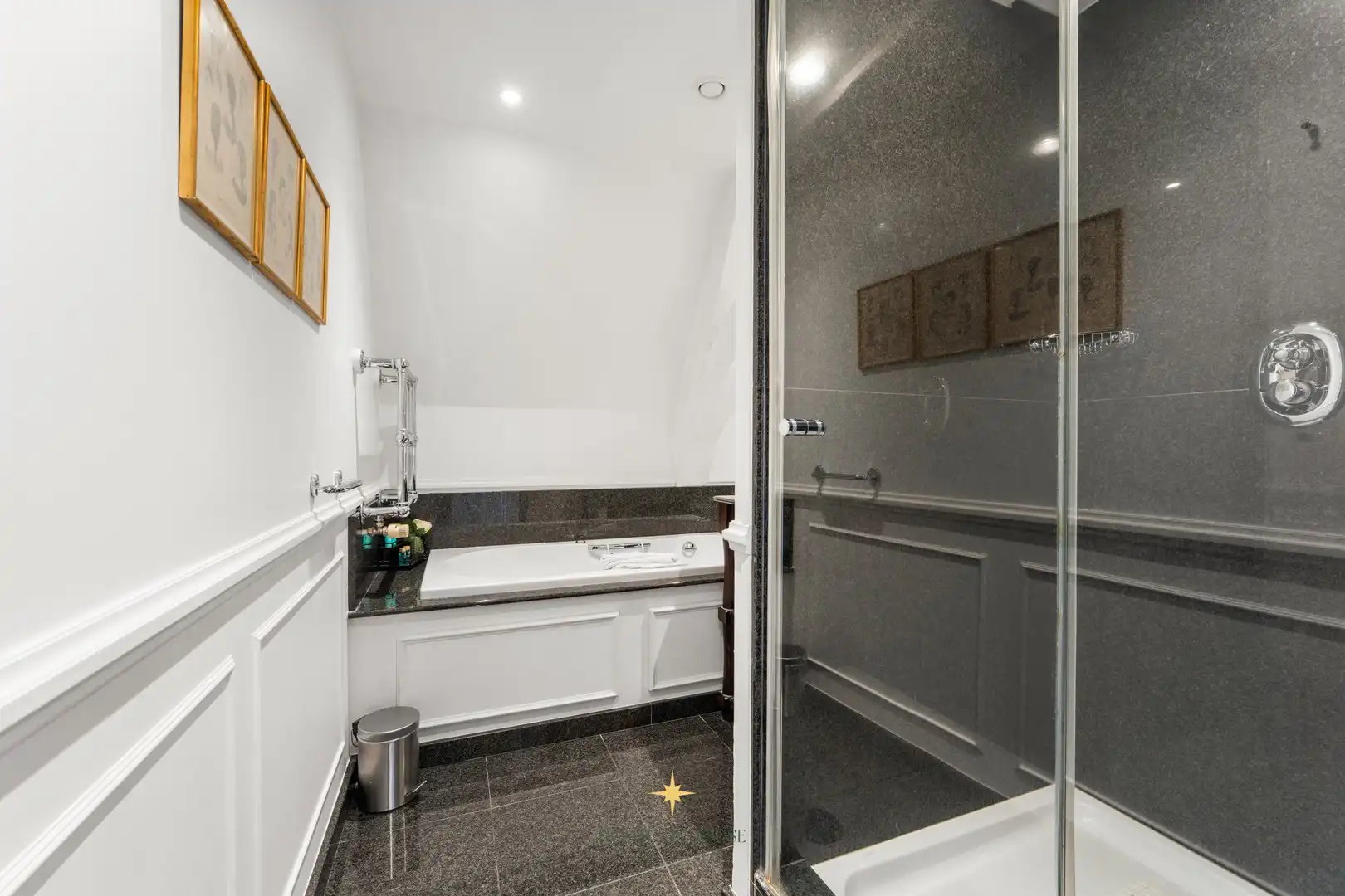 Exclusieve Guesthouse-B&B in historisch Brugge – “Maison le Dragon” / “Hier in De Draecke” foto 26