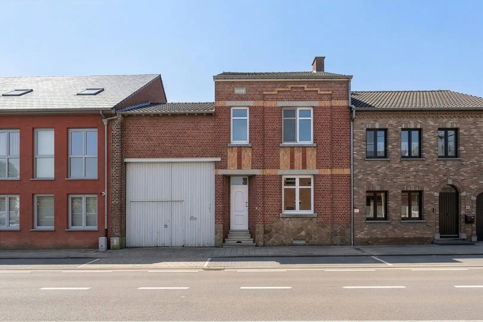 Hoofdfoto van de publicatie: CHARMANTE WONING MET KARAKTER, RUIMTE EN UITZONDERLIJK POTENTIEEL OP RUIM PERCEEL