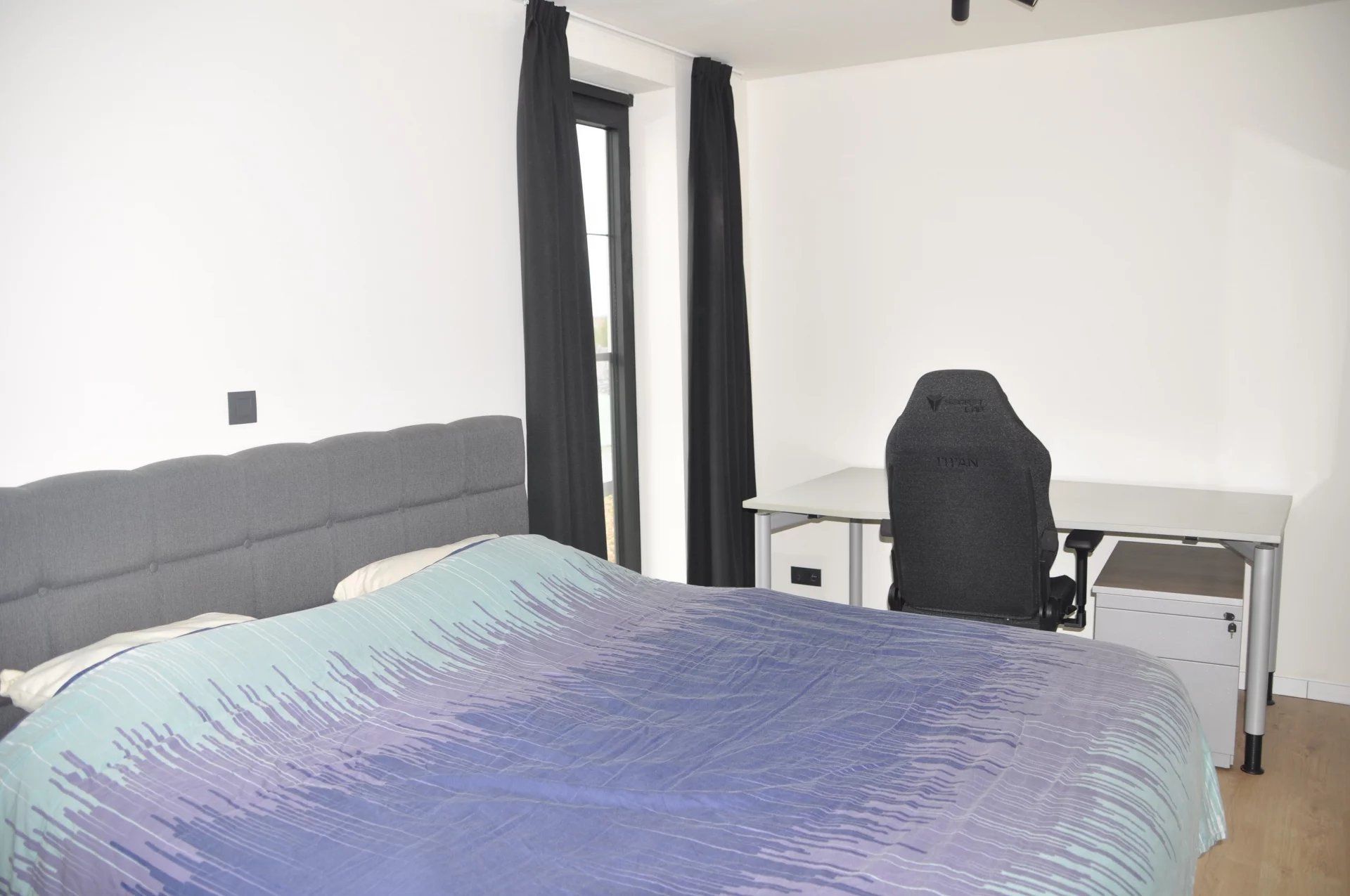 UNIEK EN ZEER KWALITATIEF PENTHOUSE MET TWEE SLPK'S EN TWEE TERRASSEN NABIJ CENTRUM TONGEREN foto 20
