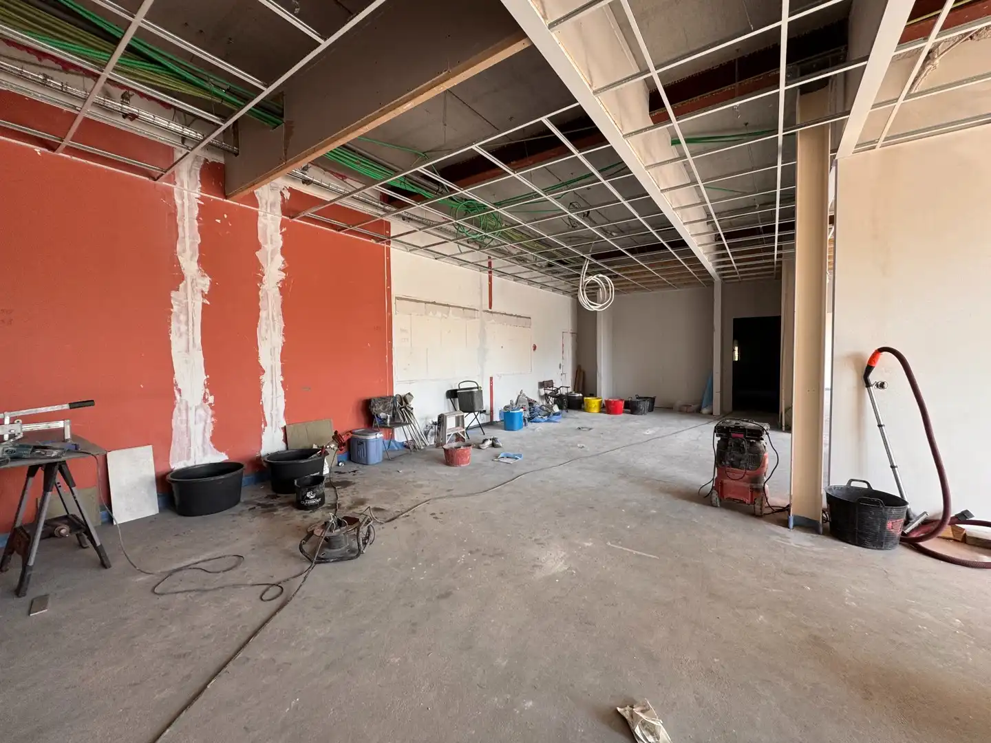 Kantoorruimte van 300 m² te Oostkamp foto 8