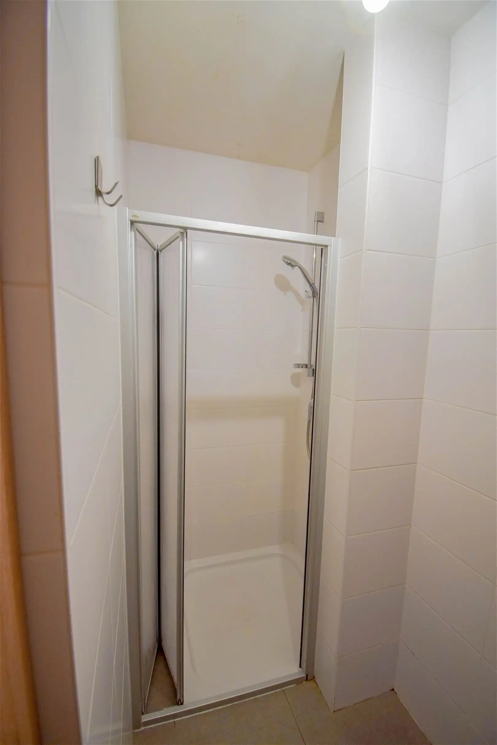 Instapklaar gelijkvloers appartement met ruim terras foto 10