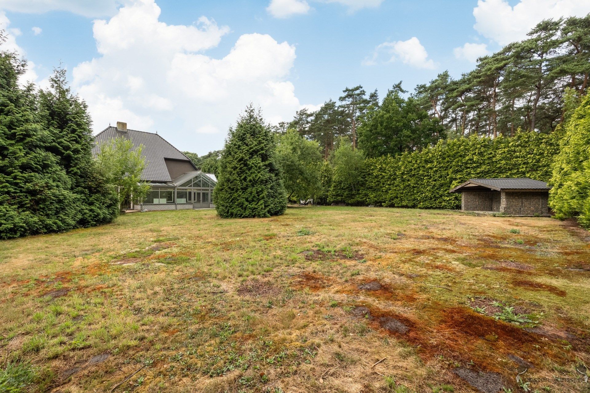 Villa met prachtige uitbouw op een zonovergoten perceel van 3.075 m². foto 30