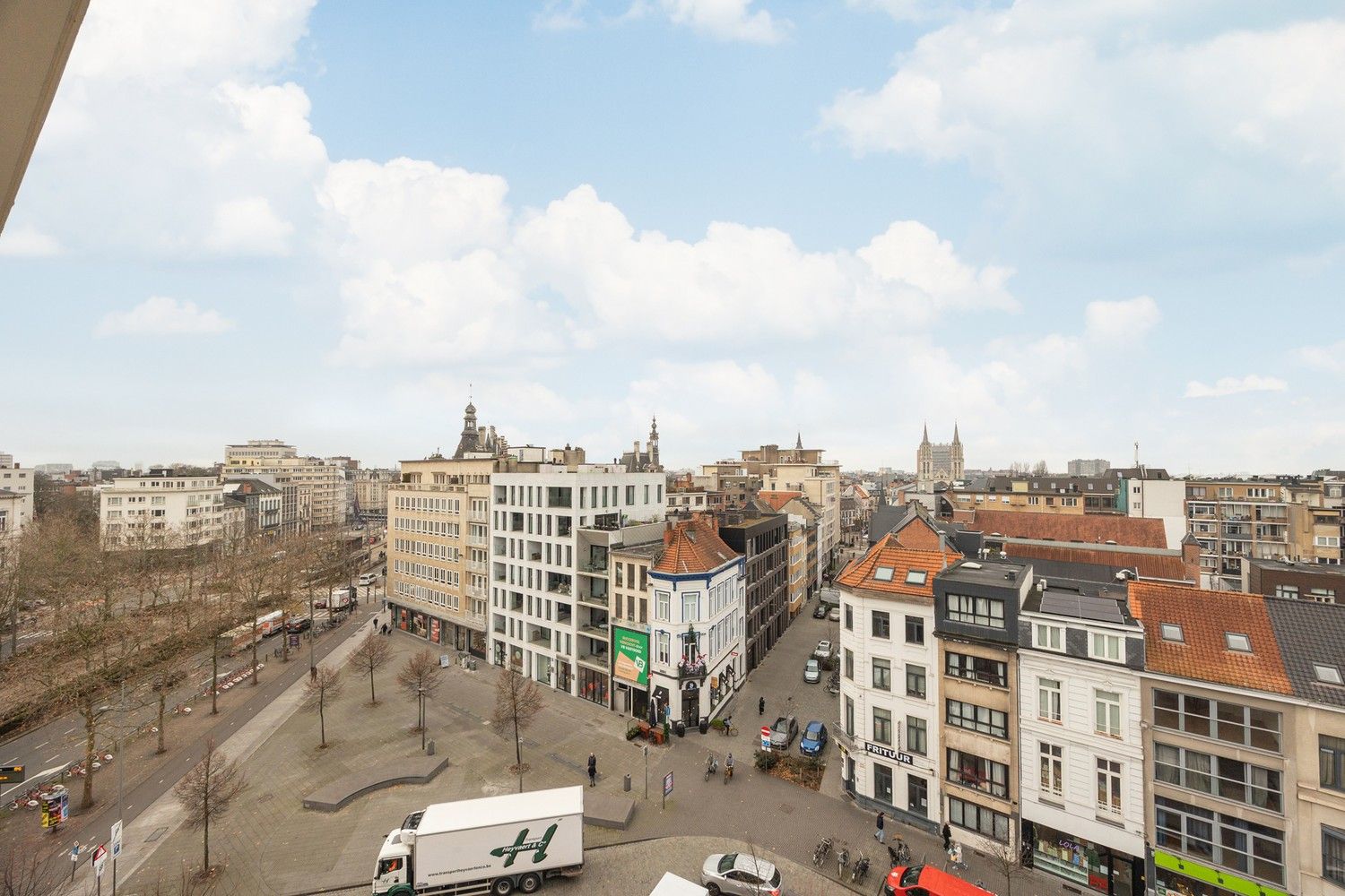 Stijlvolle studio met panoramisch zicht in hartje Antwerpen foto 9