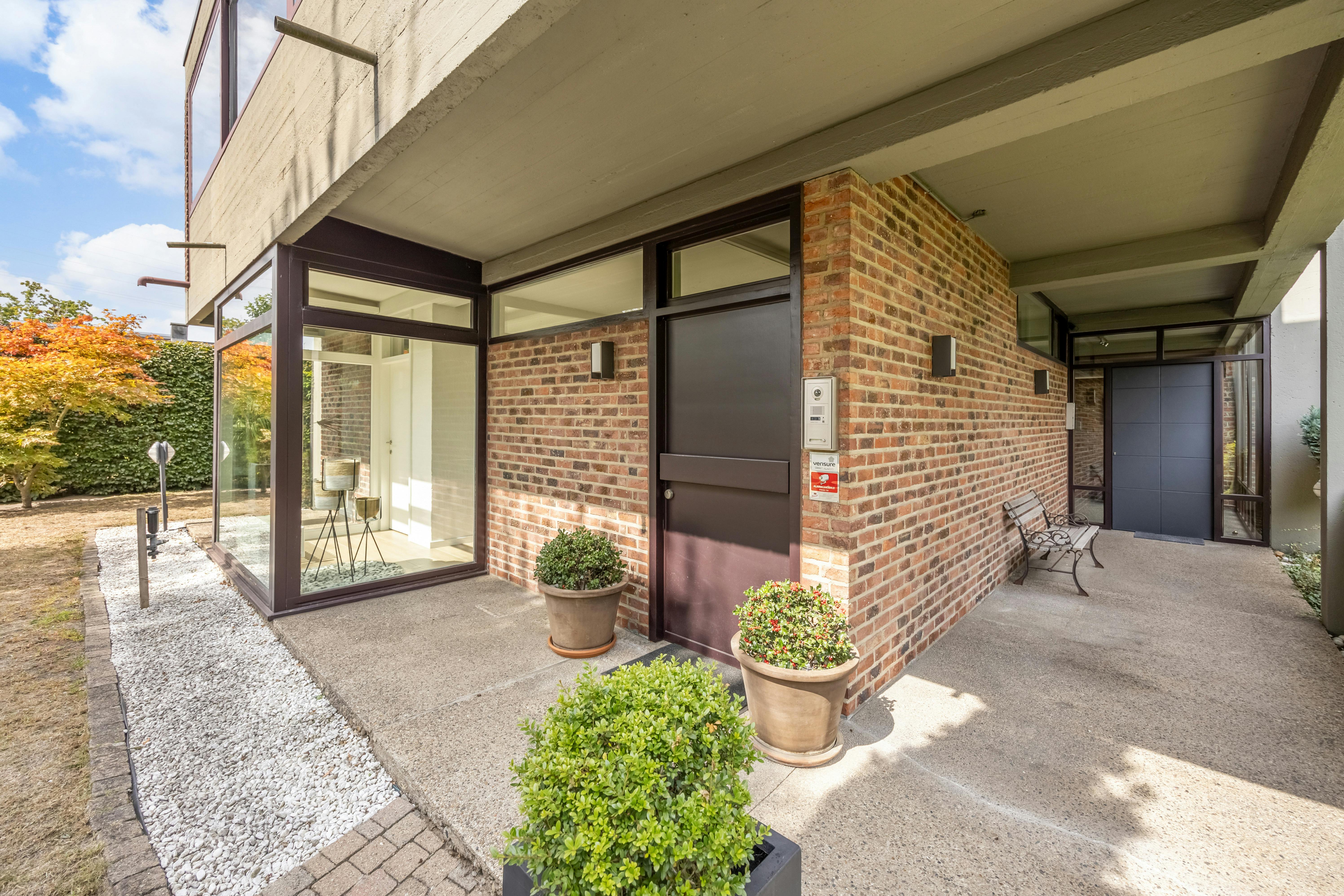 Uitzonderlijke villa met praktijk op toplocatie in Hasselt foto 2