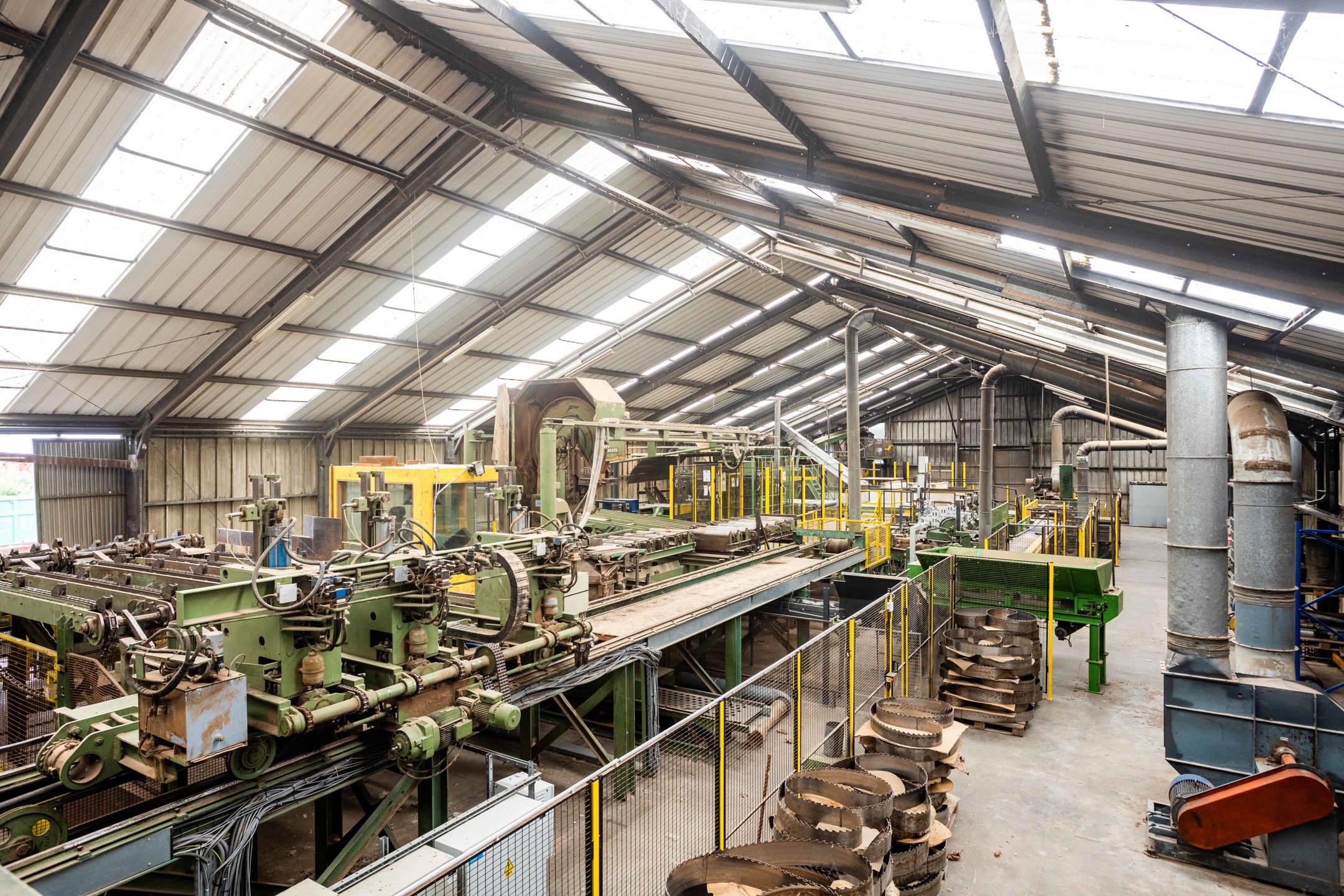 Industriegebouw met ruime industriegrond te koop in Ronse foto 7