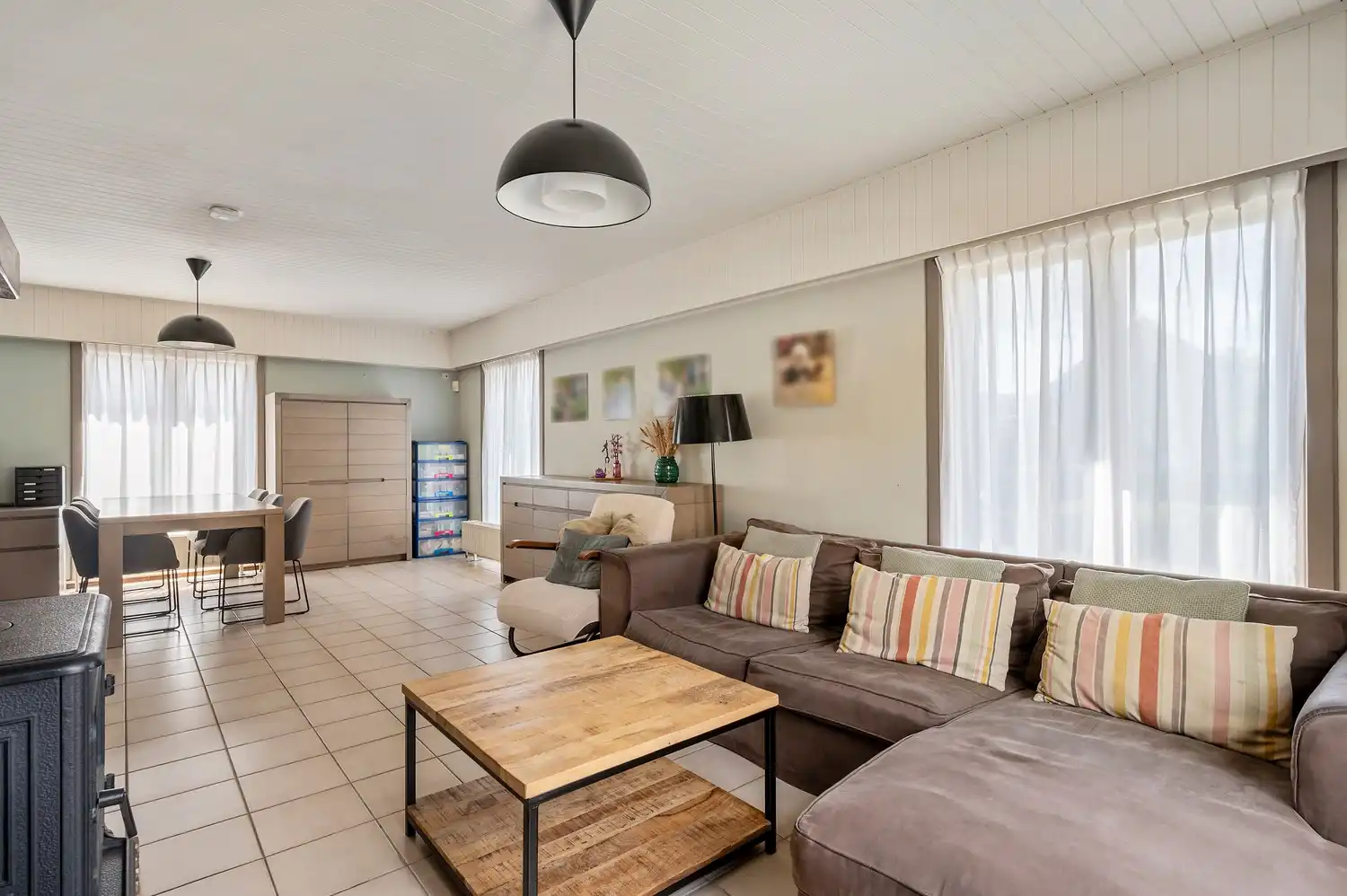 Instapklare open bebouwing op een ruim perceel van 1.185 m², landelijk gelegen met een prachtig vrij uitzicht aan de achterzijde. foto 9