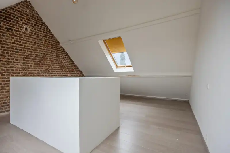 CHARMANTE WONING MET ZONNEPANELEN EN ZUIGERICHTE TUIN foto 20