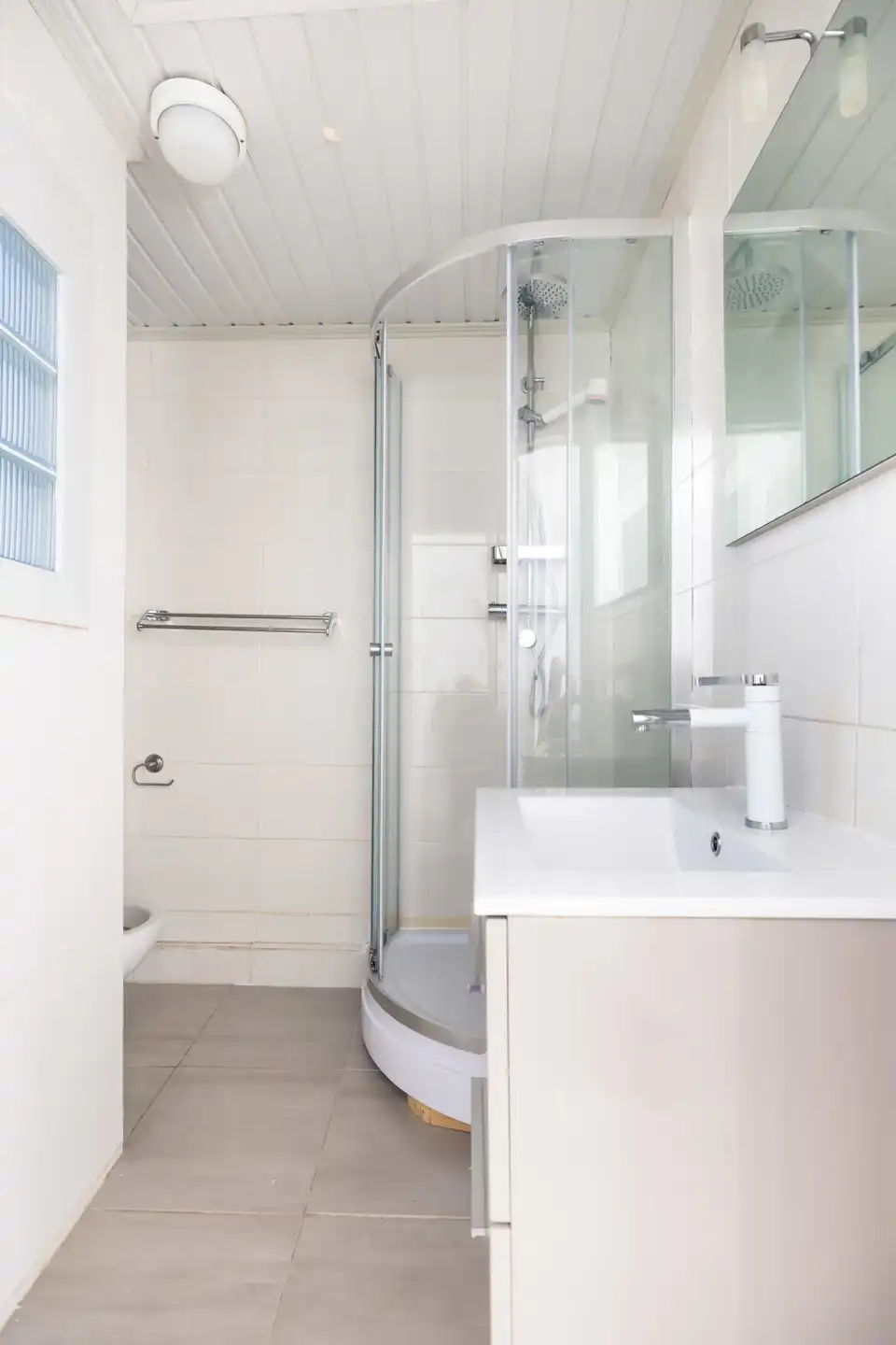 APPARTEMENTENGEBOUW MET 4 ERKENDE WOONEENHEDEN   foto 24