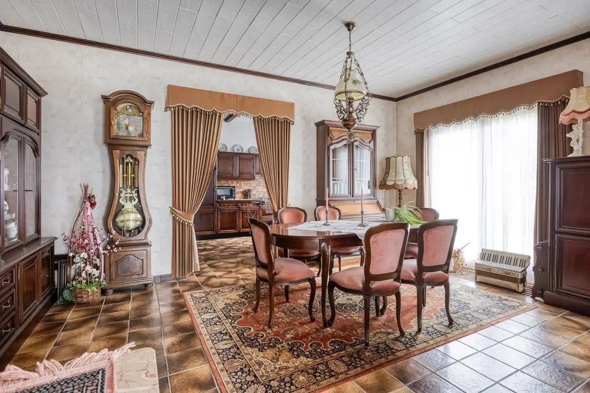 Ruime woning met 3 slaapkamers en grote tuin foto 6