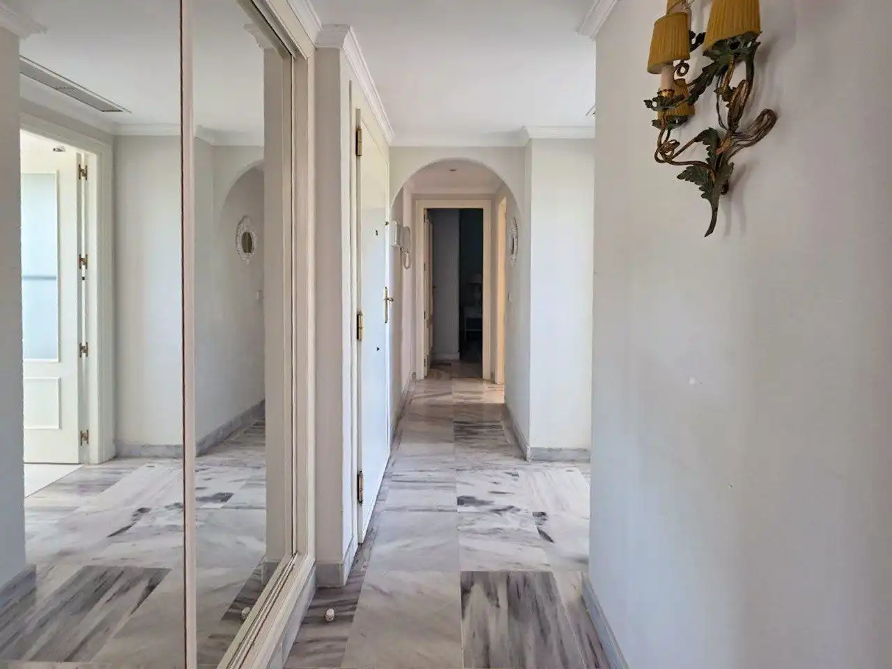 Penthouse met een adembenemend uitzicht in Nueva Andalucía, Marbella foto 2