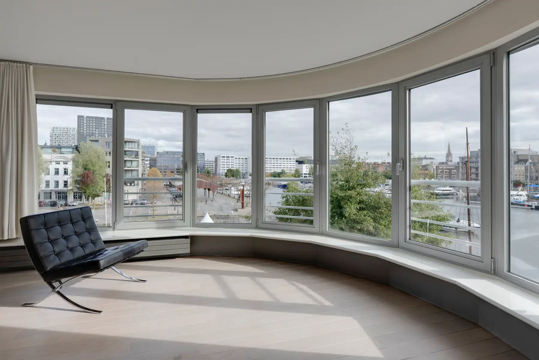 Exclusief wonen aan de Jachthaven met zicht op het MAS foto 16