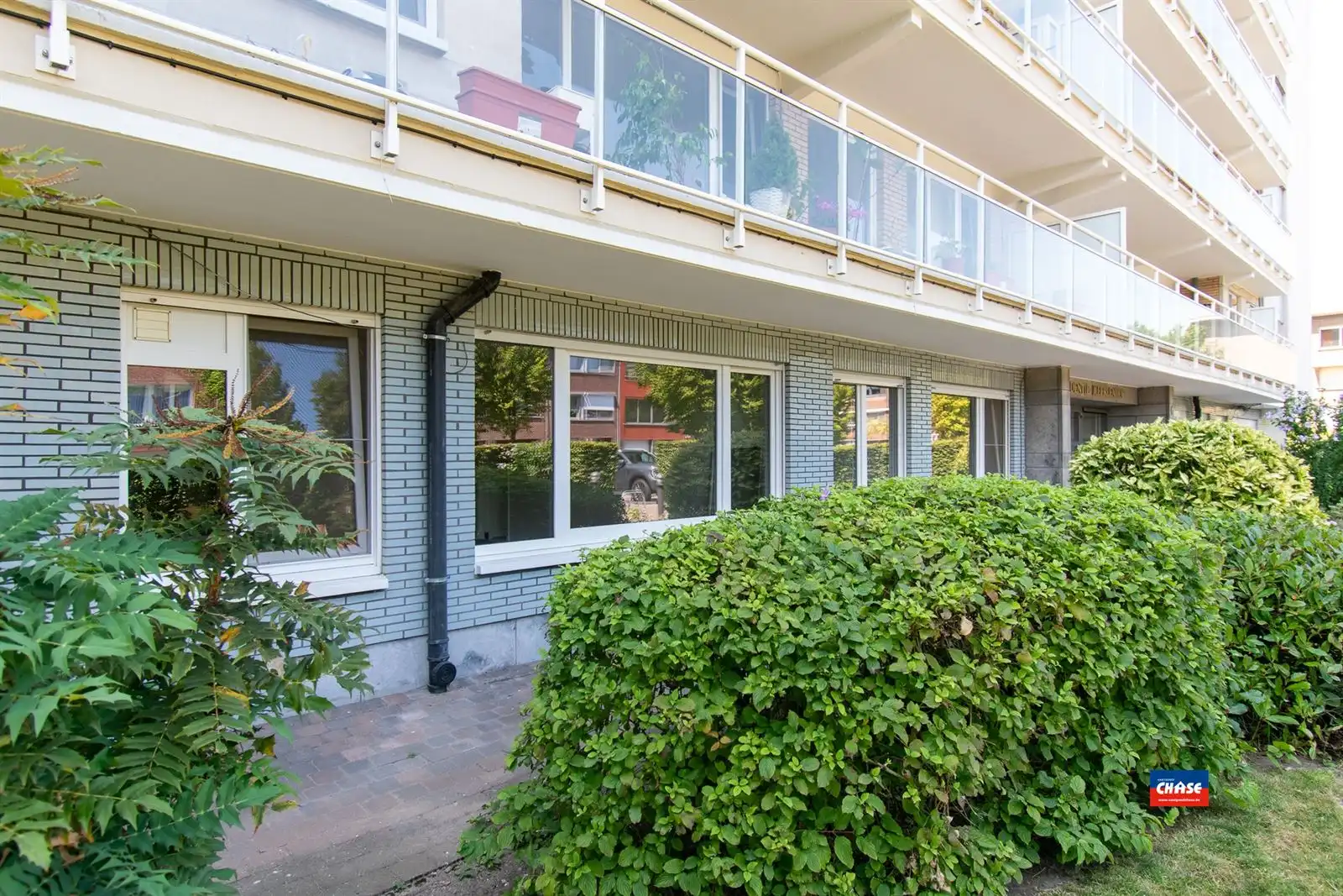 Gelijkvloersappartement met 2 slpks + P foto 2