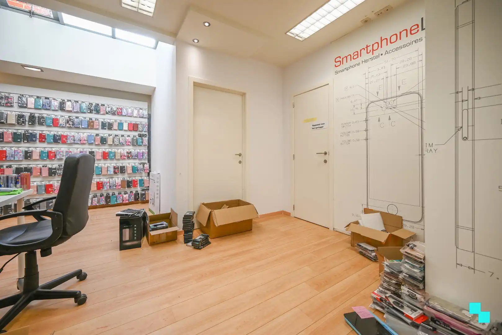 Interessante opbrengsteigendom in hartje Izegem foto 6