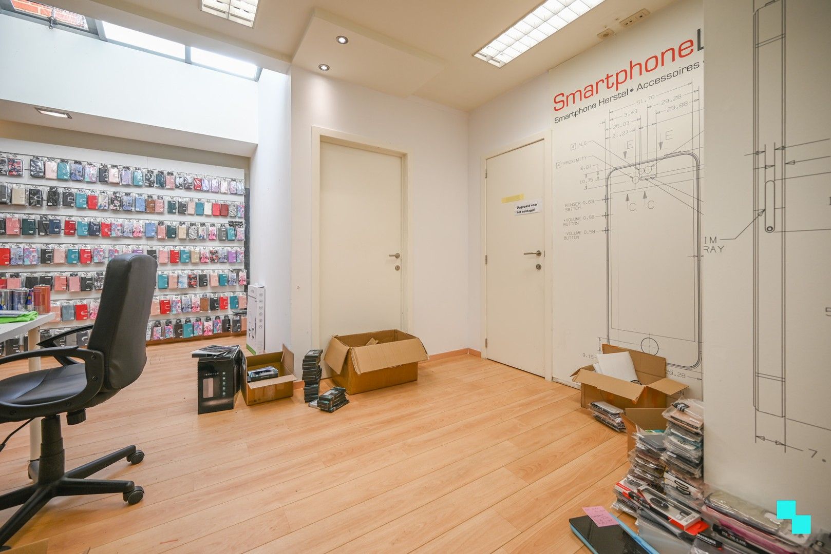 Interessante opbrengsteigendom in hartje Izegem foto 6