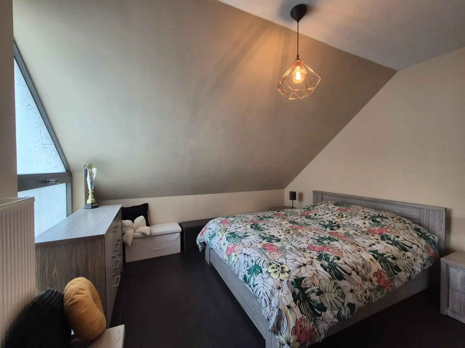 Zeer mooi en comfortabel appartement gelegen op tweede verdieping rechts van de residentie. foto 17