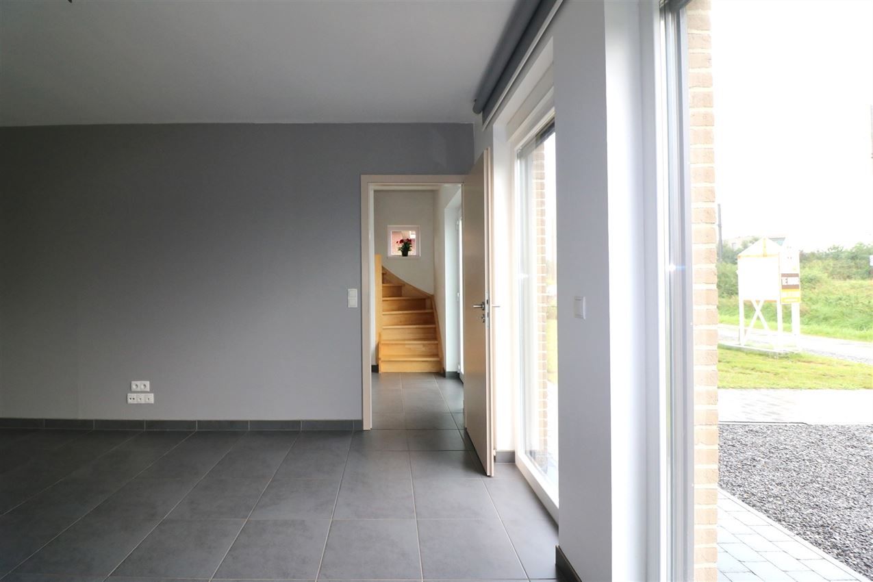 Mooi en landelijk, heel recent, 3 slpk., terras en tuin  foto 8