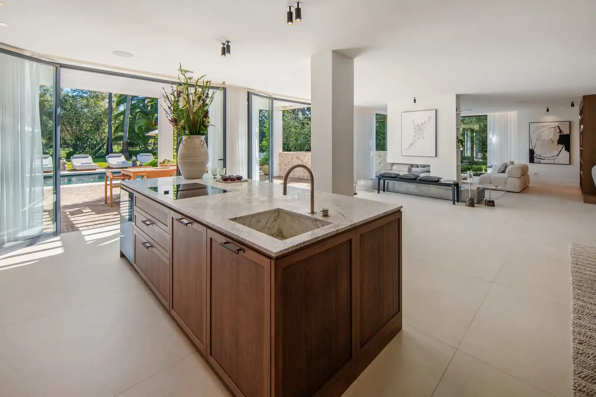 Exclusieve designvilla aan de frontlinie van Las Brisas Golf in Marbella foto 8