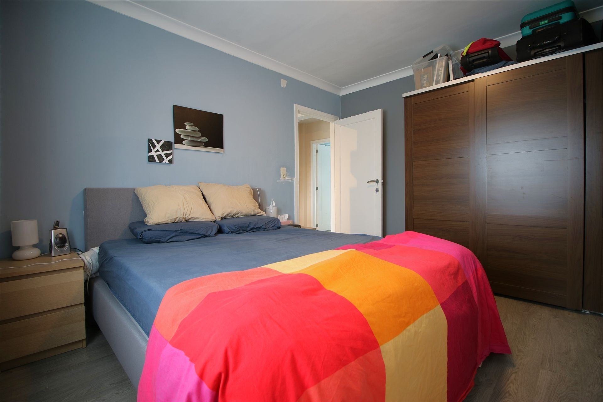 Gerenoveerde woning met 4 slpks, aparte garage en tuin foto 15