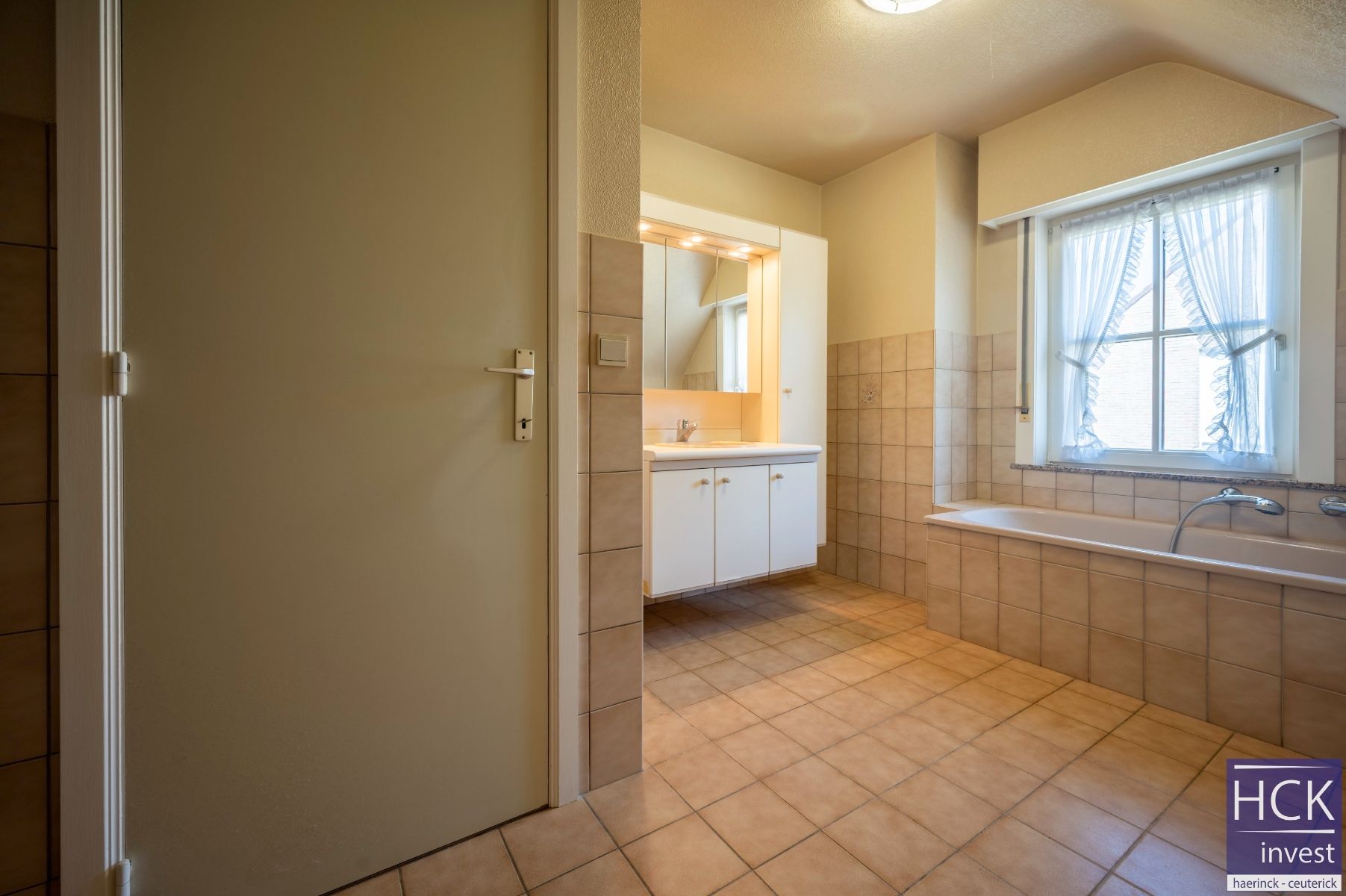 KRUISHOUTEM - Mooi gelegen alleenstaande woning, kraaknet onderhouden! foto 19
