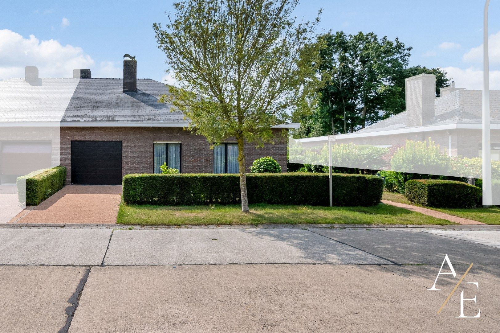 EVERGEM - Te moderniseren bungalow (3slk.) met uitbreidingsmogelijkheden en zonnige tuin foto {{pictureIndex}}
