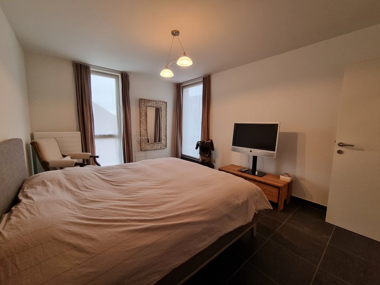 Exclusief ruim penthouse/loft in hartje Hasselt foto 11