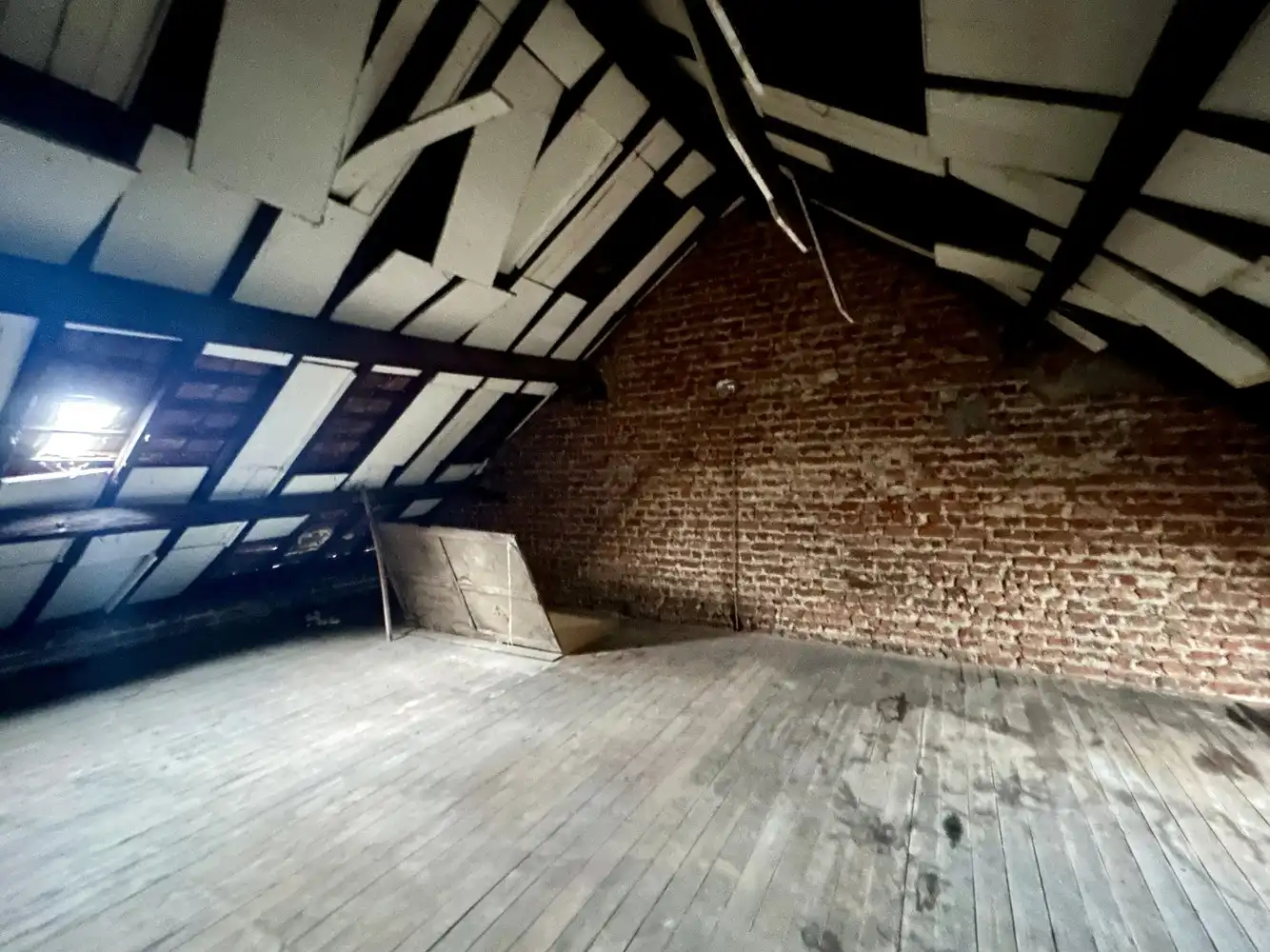 Te renoveren halfopen bebouwing met tuin - groot potentieel foto 15