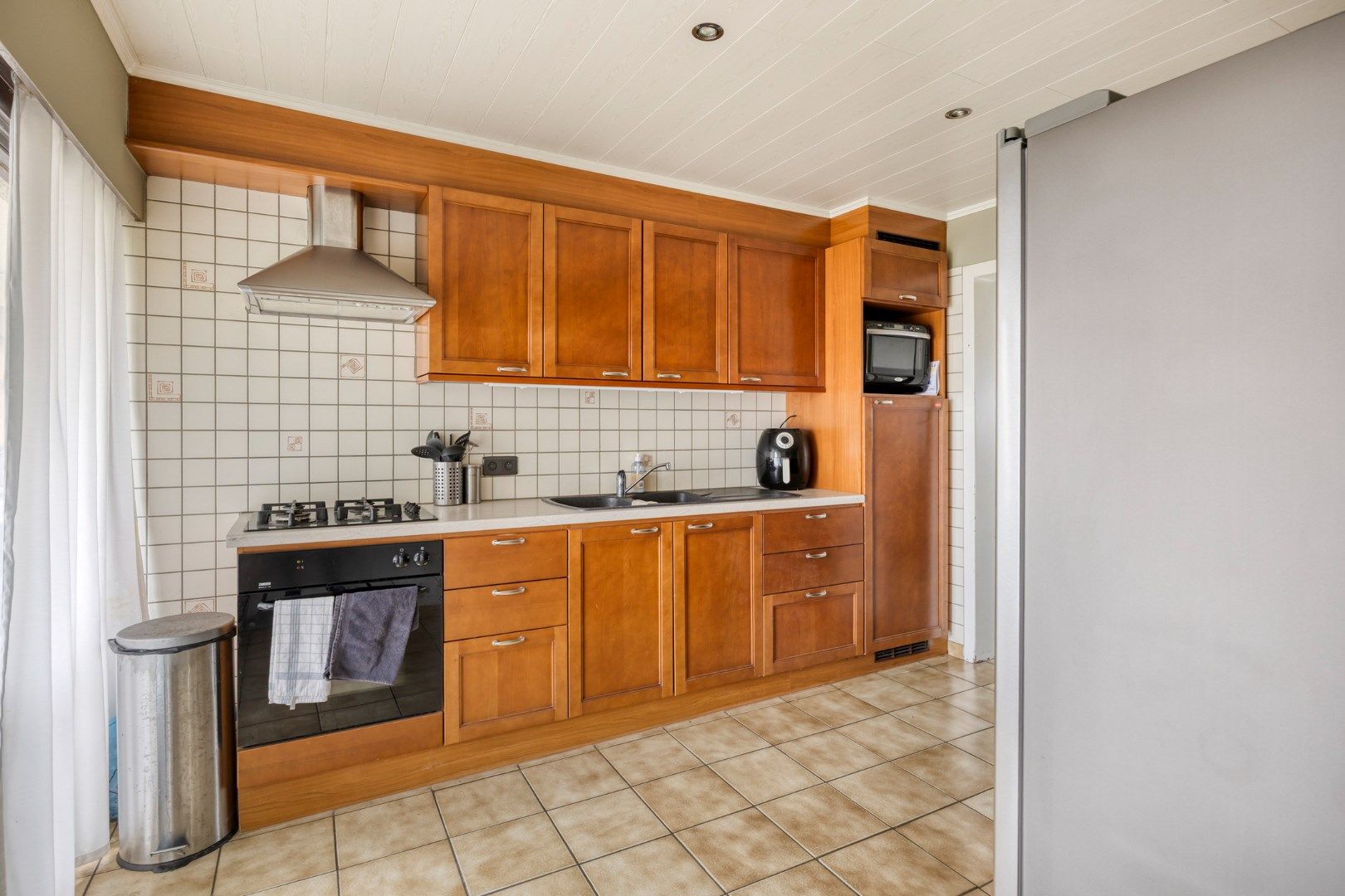 Instapklare woning met 3 slpks, zonnige tuin en vlotte bereikbaarheid !  foto 6