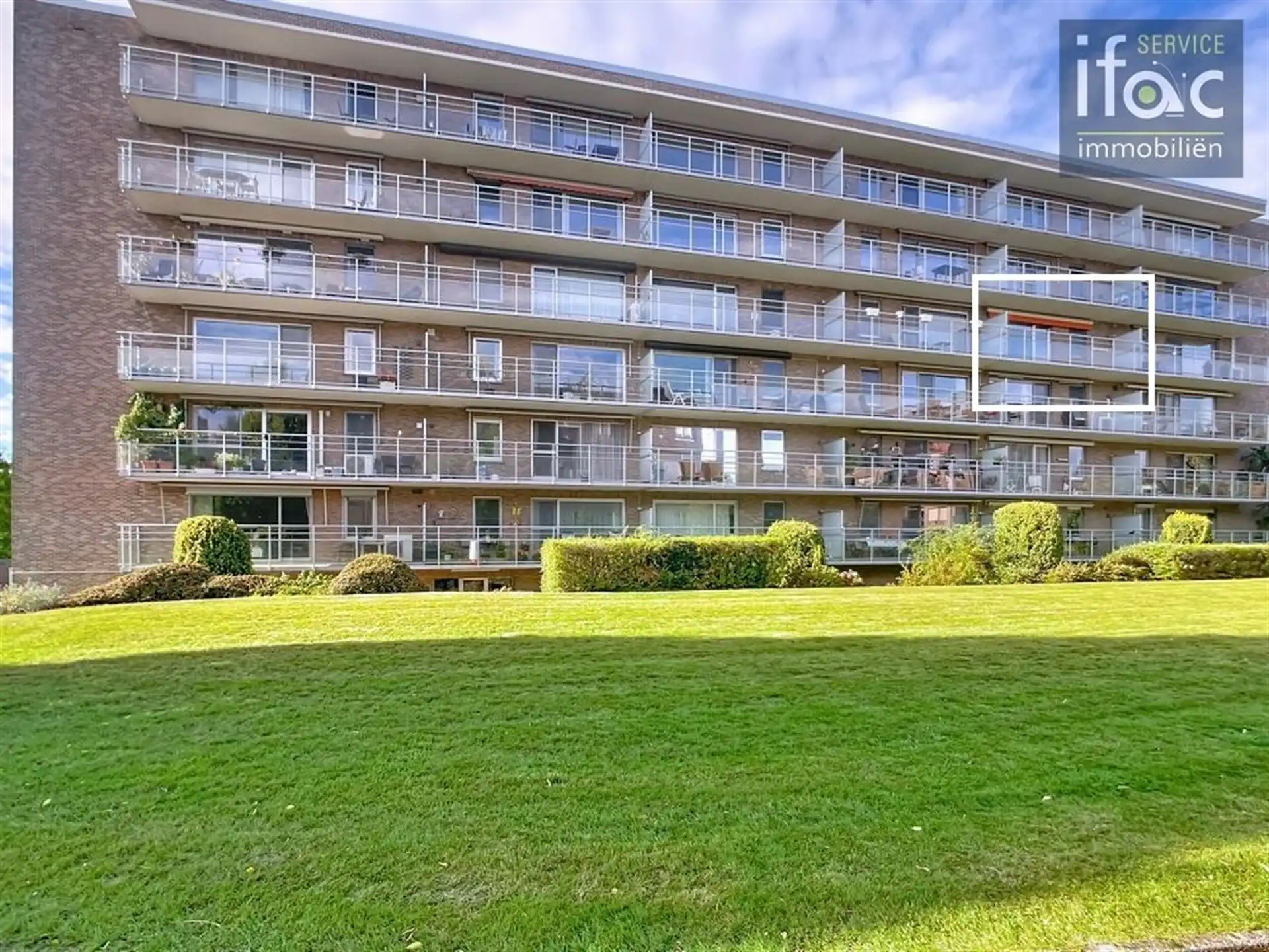 Geweldig gelegen appartement met 3 ruime slaapkamers  foto 2