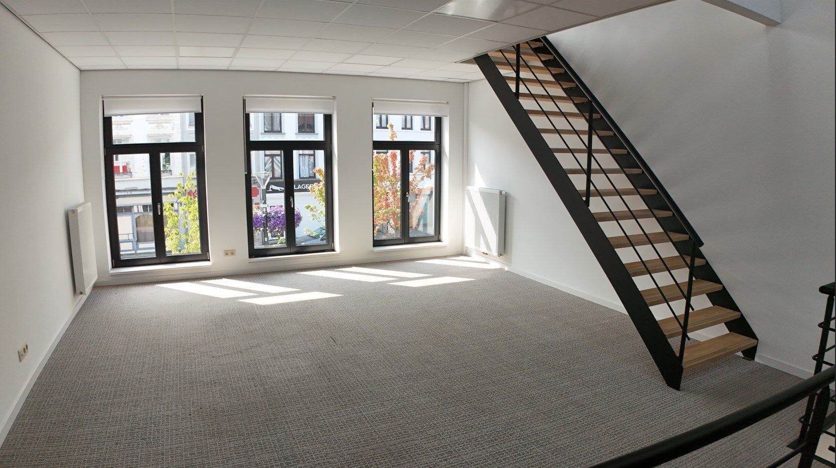 Veelzijdig handelspand in het centrum van Lokeren foto 11
