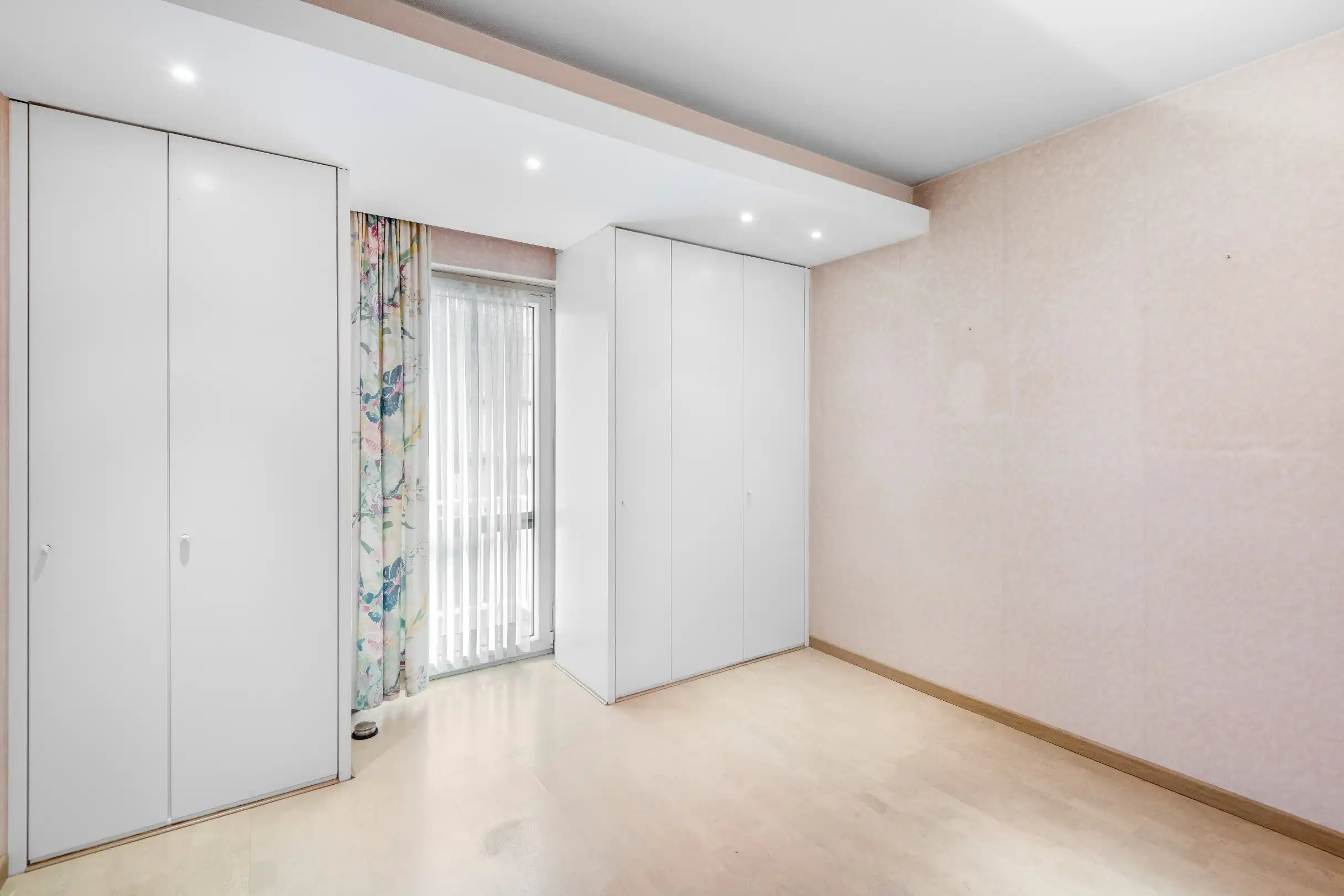 Zuid-west gericht appartement met open zicht over het Zegemeer. Inclusief garagebox en parkeerplaats GLV foto 12