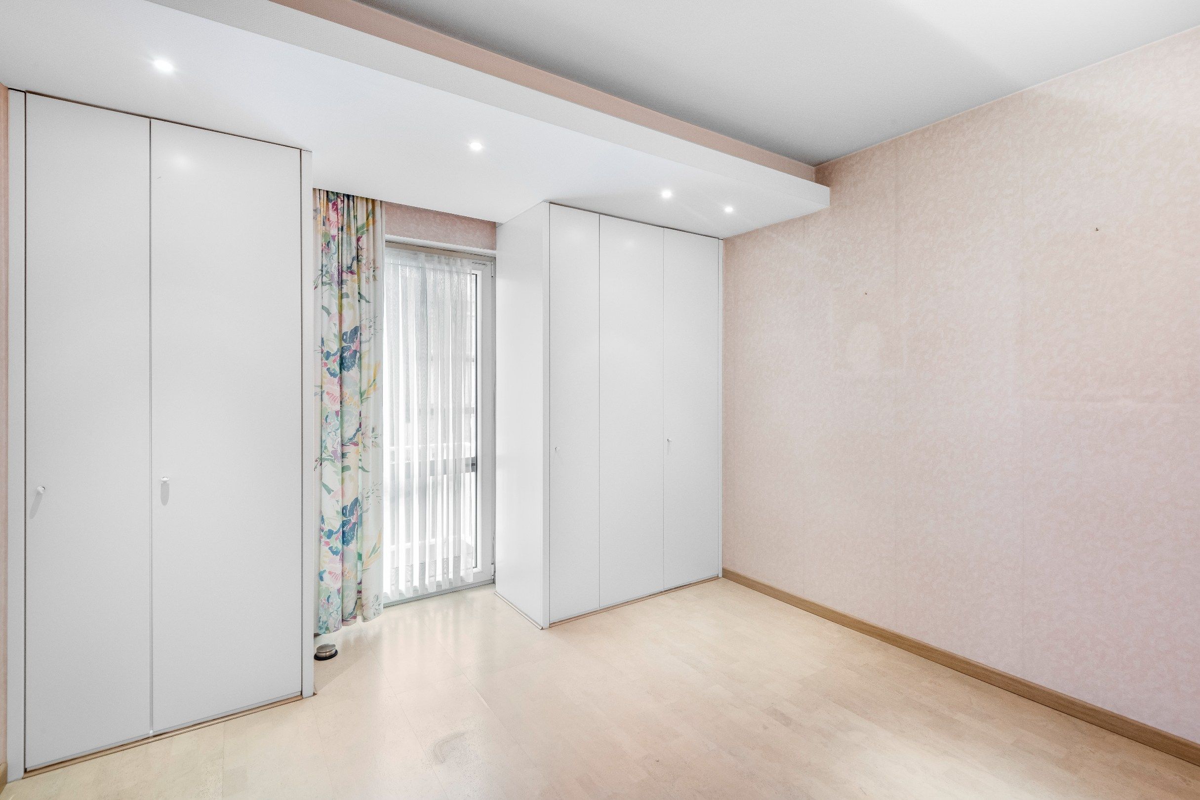 Zuid-west gericht appartement met open zicht over het Zegemeer. Inclusief garagebox en parkeerplaats GLV foto 12