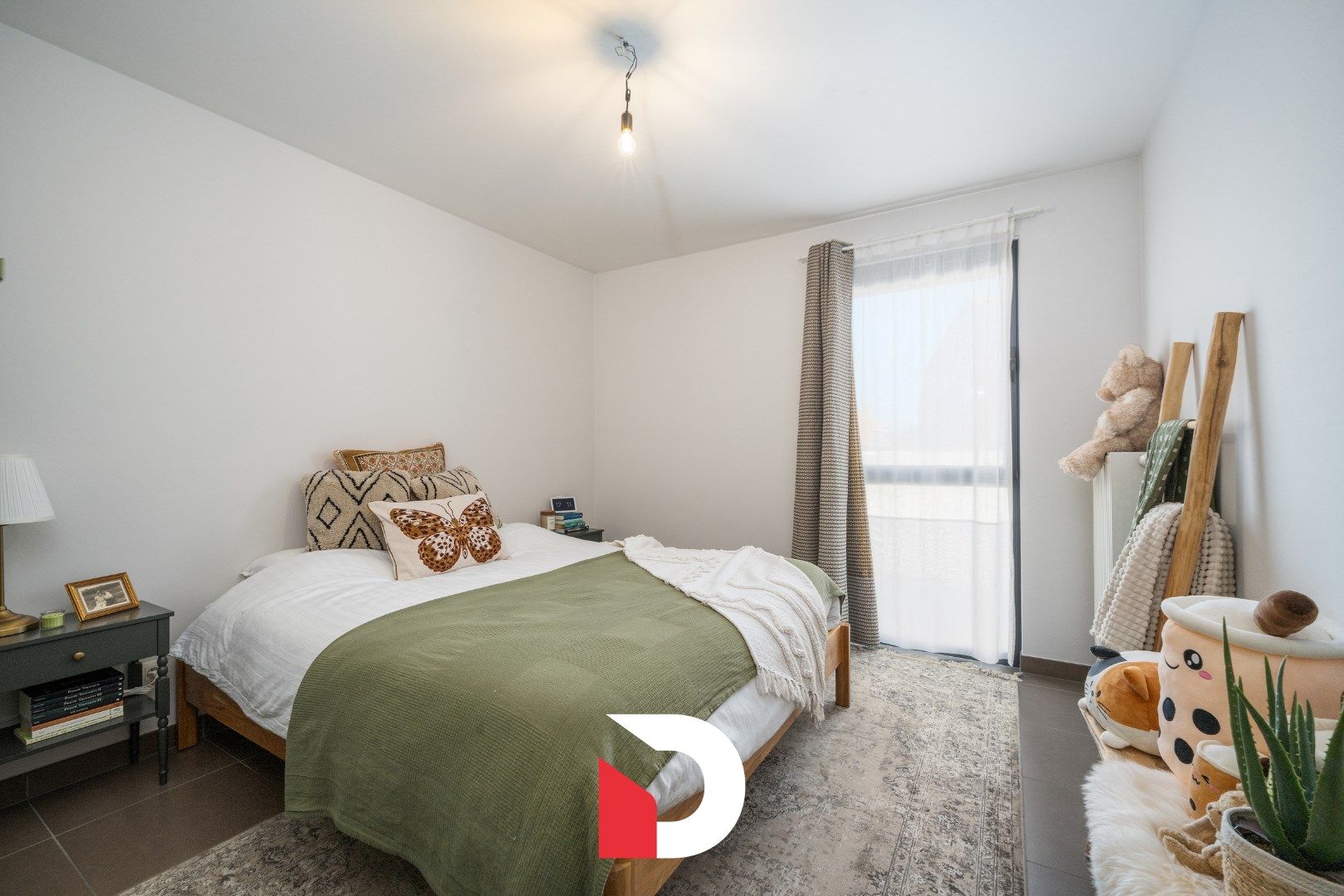 Ruim en instapklaar appartement met 2 slk. te Sint-Andries.  foto 13