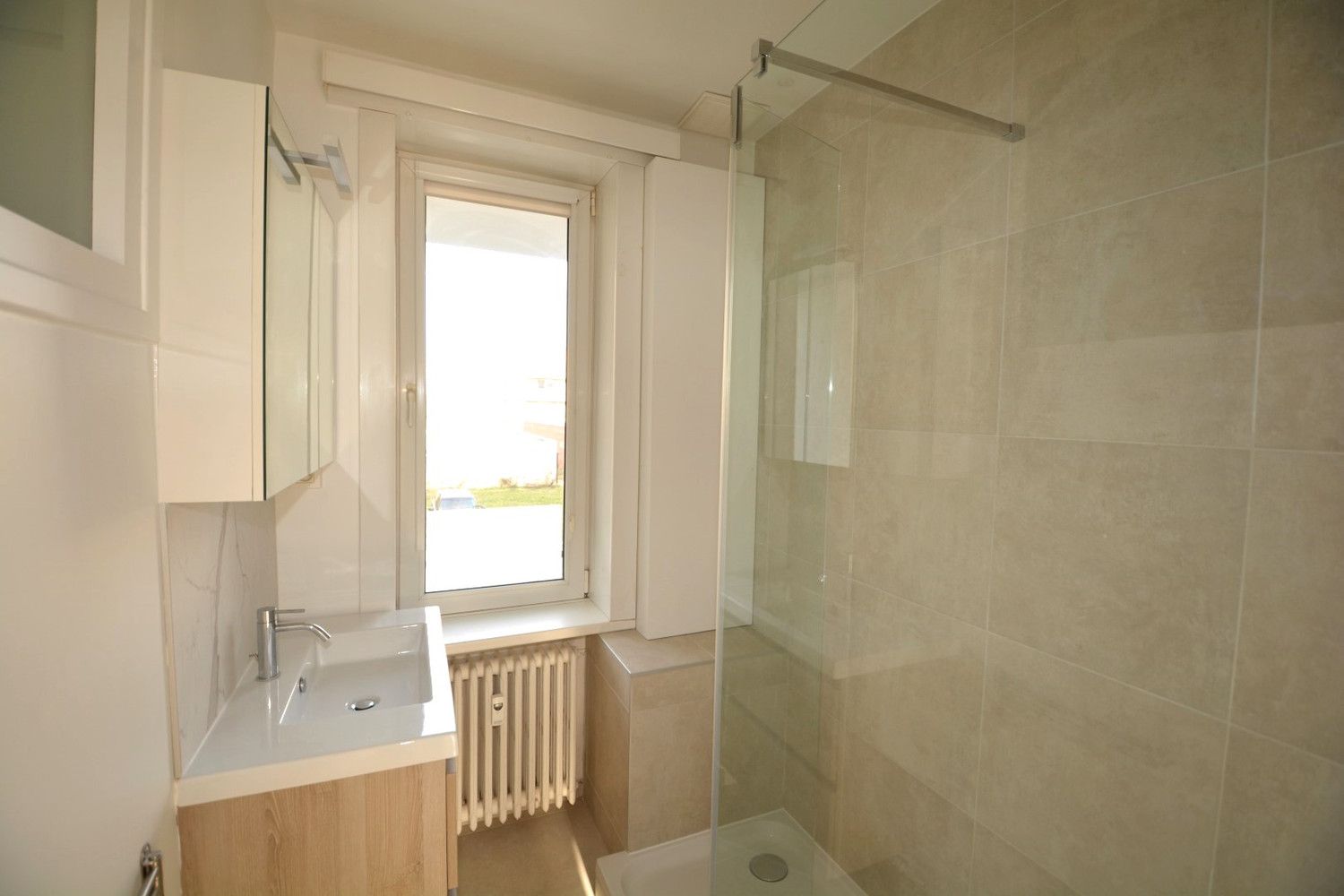 RECENT GERENOVEERD APPARTEMENT MET 2 SLK! foto 8