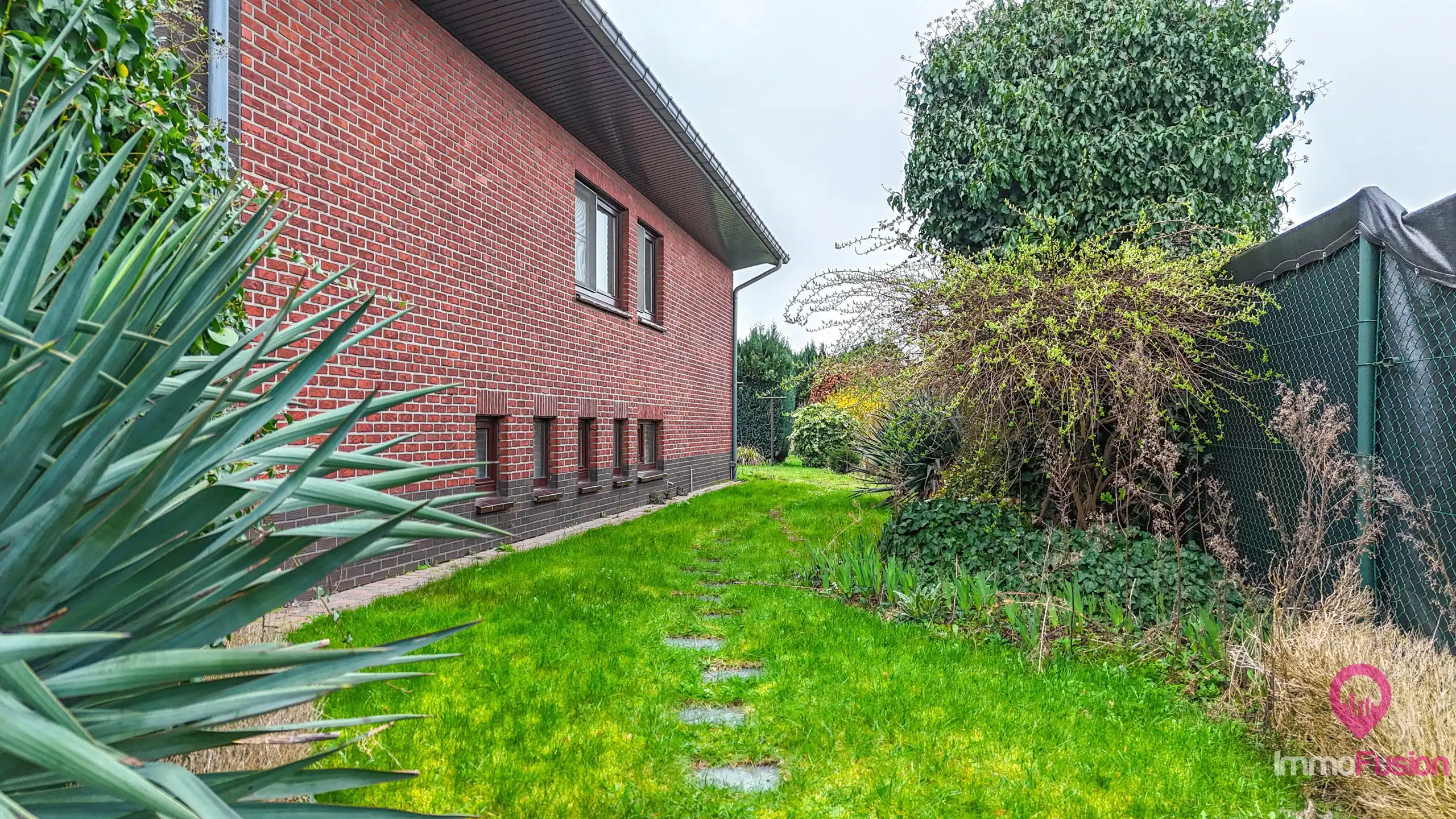 3 slp gezinswoning op ruim perceel van 10a82ca foto 26