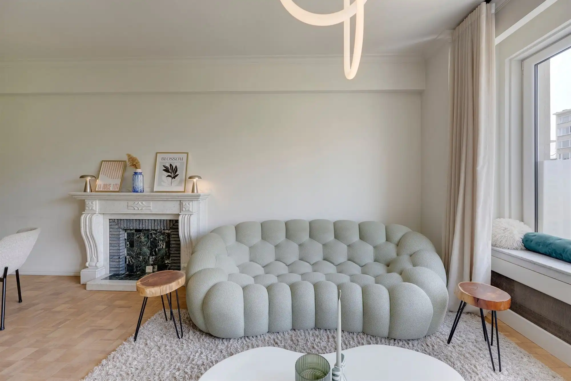 Stijlvol gerenoveerd stadsappartement met terras foto 5