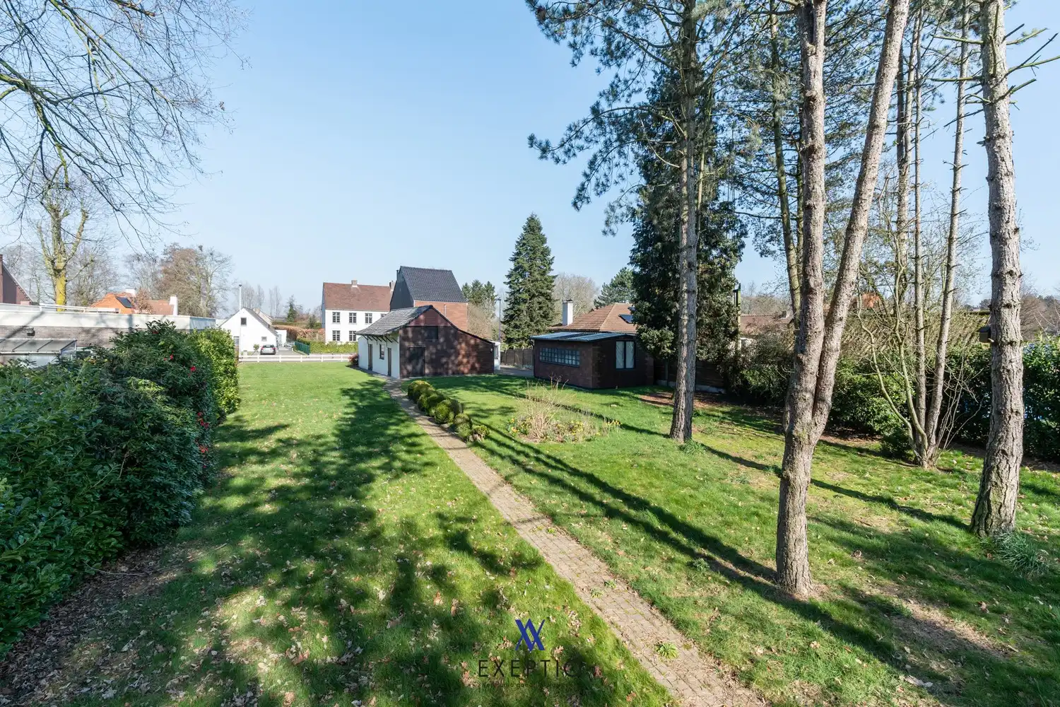 Ruim perceel van ca. 2.509 m² met mogelijkheden foto 7