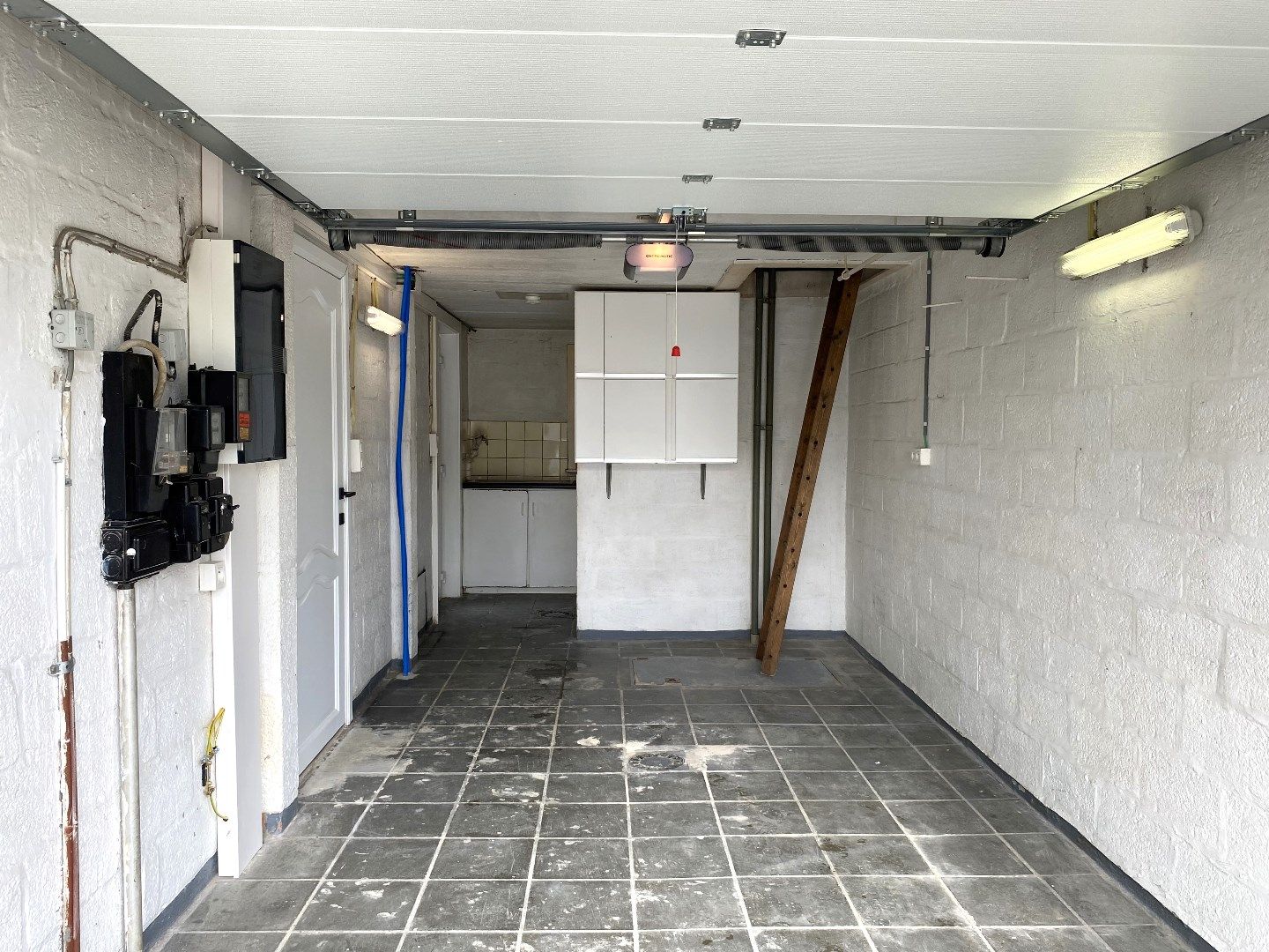 HALF OPEN WONING MET TUIN | 3 SLPKS | UITERST RUSTIGE LIGGING foto 13