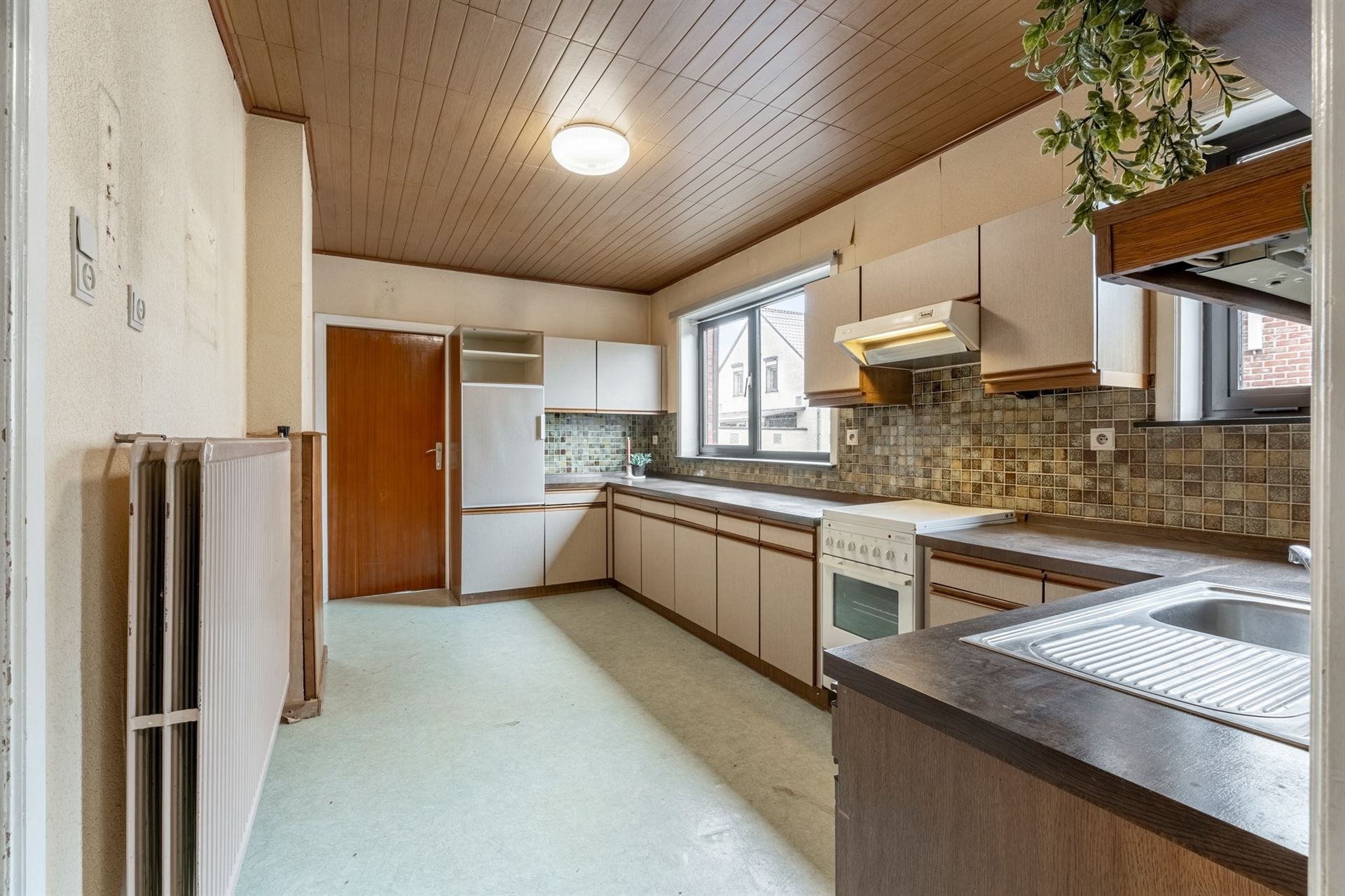 Halfopen bebouwing met tuin foto 8