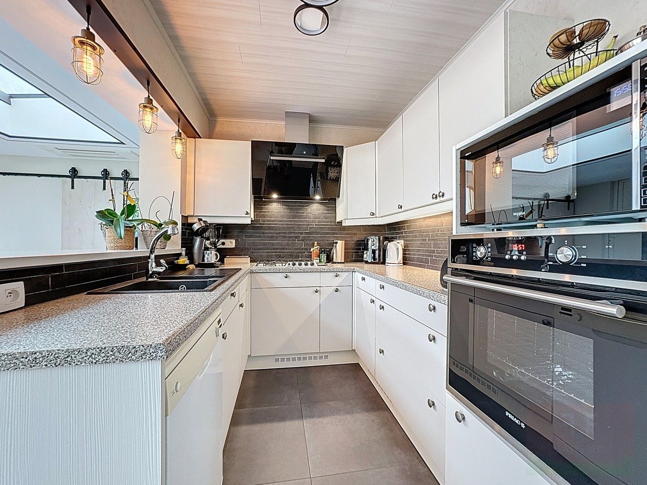 Instapklare, eigentijdse en energiezuinige bungalow met 3 slaapkamers, tuin en inpandige garage foto 13