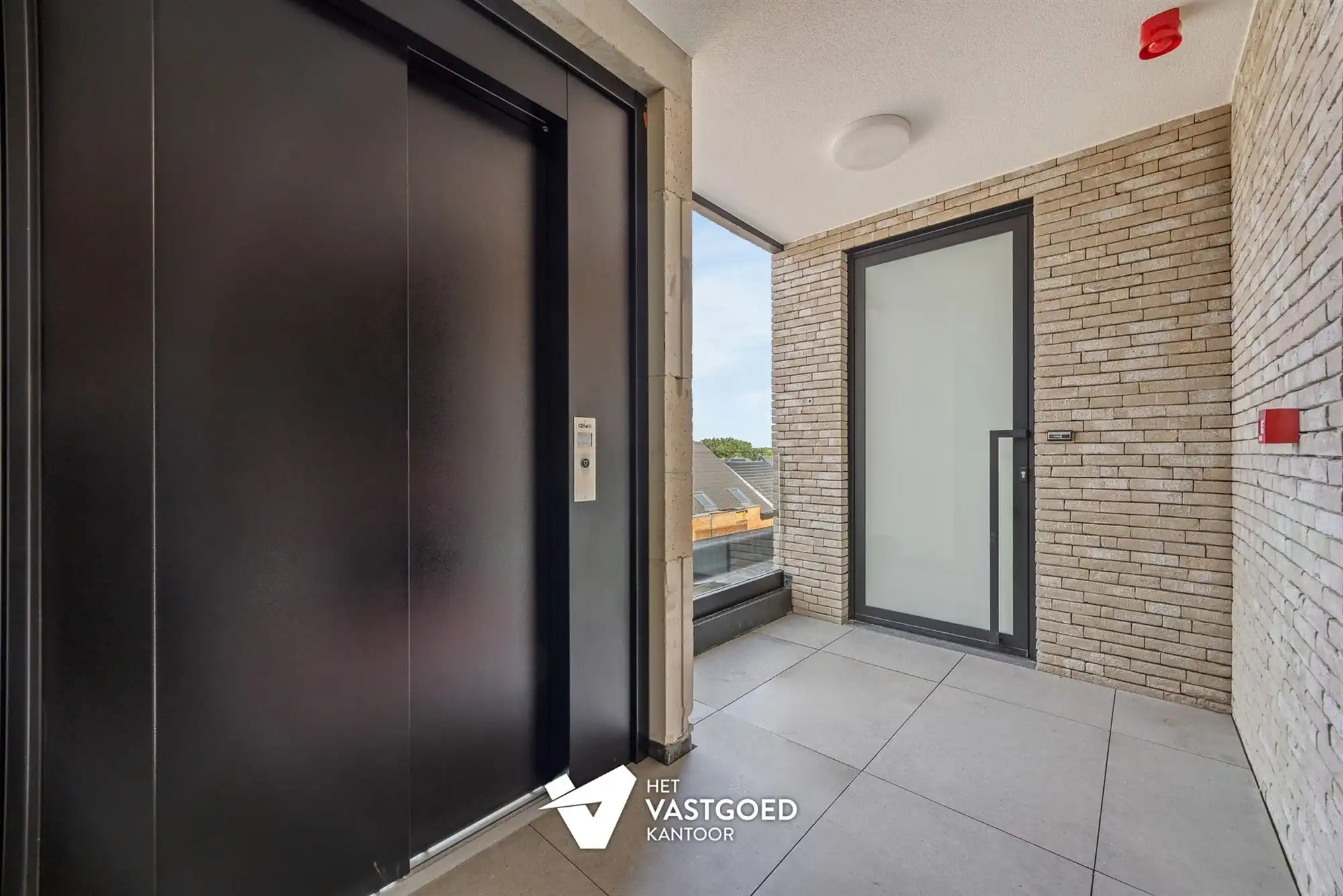 ROYAAL APPARTEMENT MET GROOT TERRAS OP DE DERDE VERDIEPING foto 25