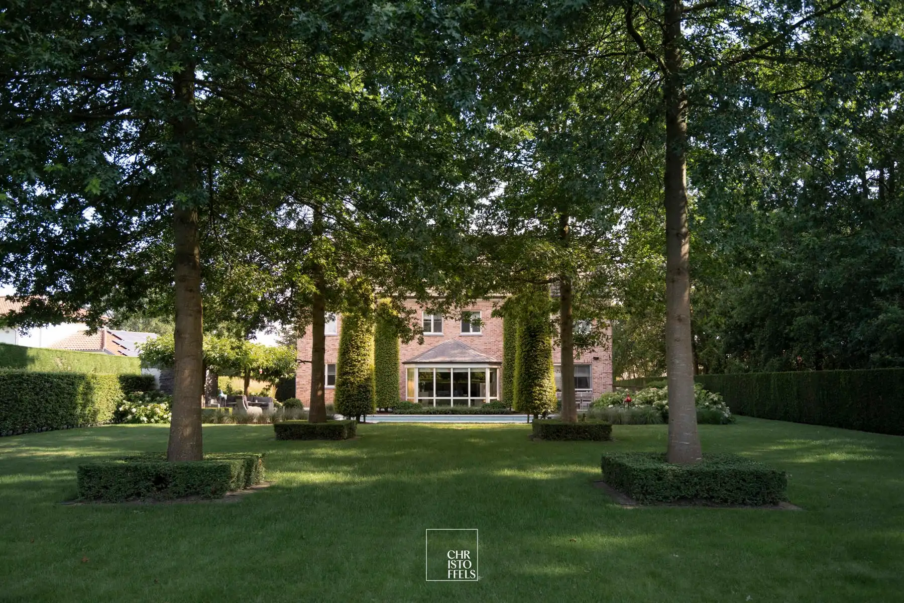 Exclusieve villa van 458m² met buitenzwembad op een perceel van 2.231m² foto 23