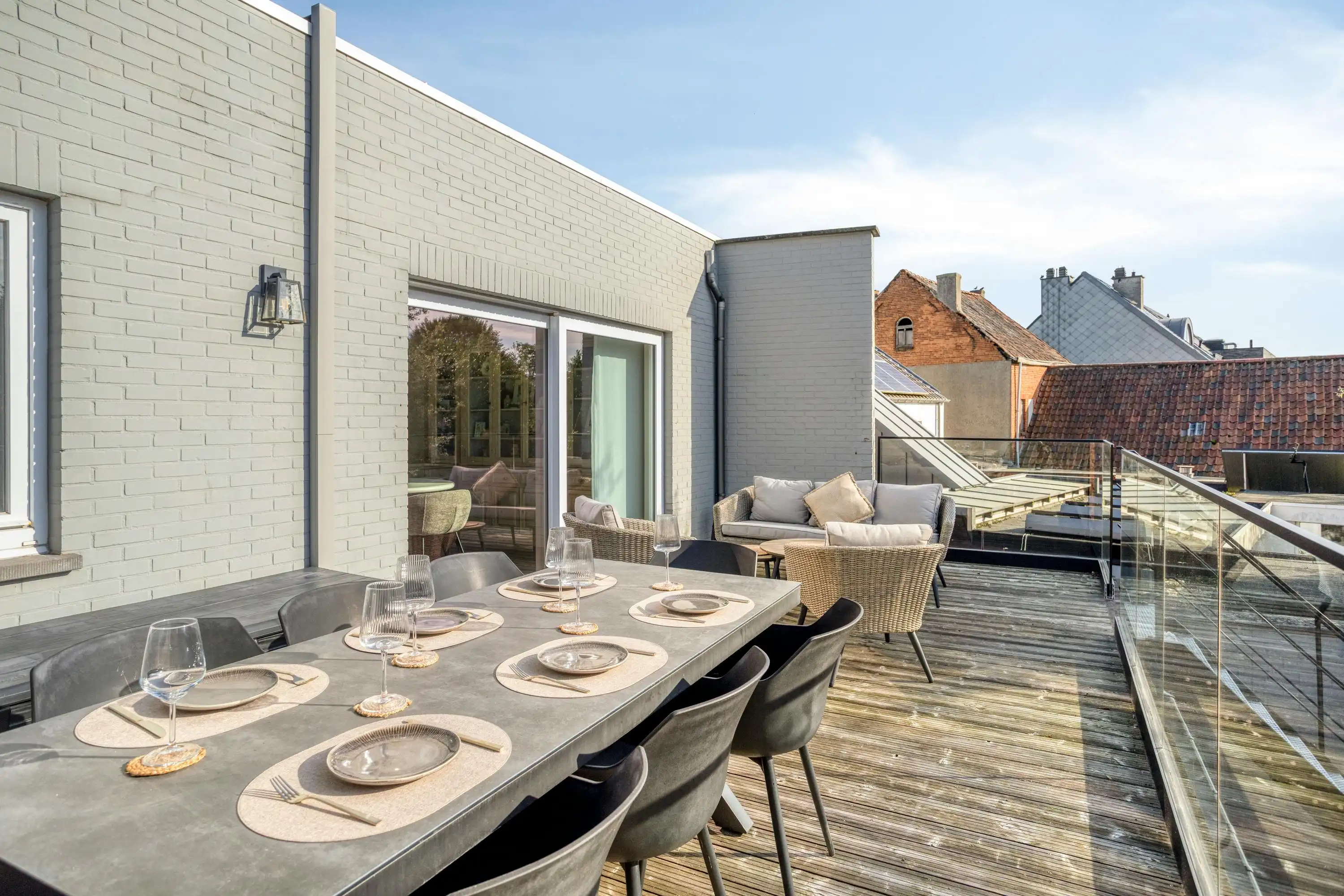 Ruime mooie woning met mogelijkheid tot handel (kapsalon) foto 11